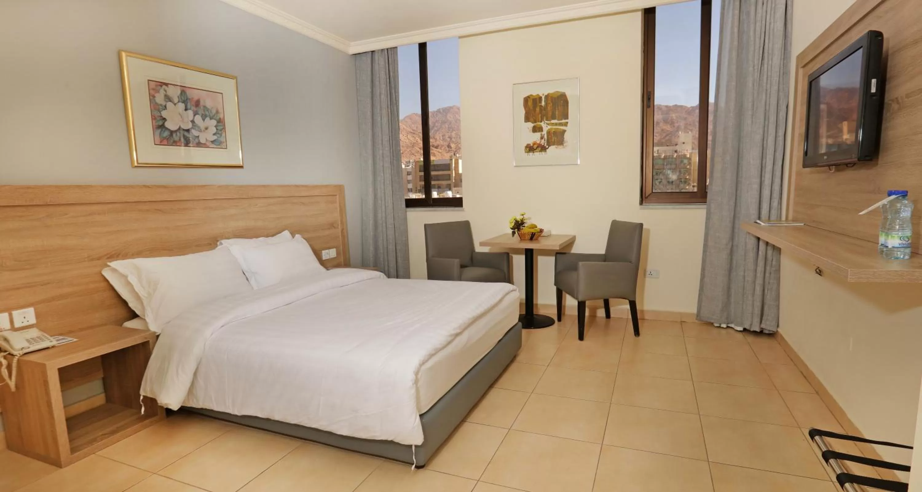 Shower, Bed in Golden Tulip Aqaba