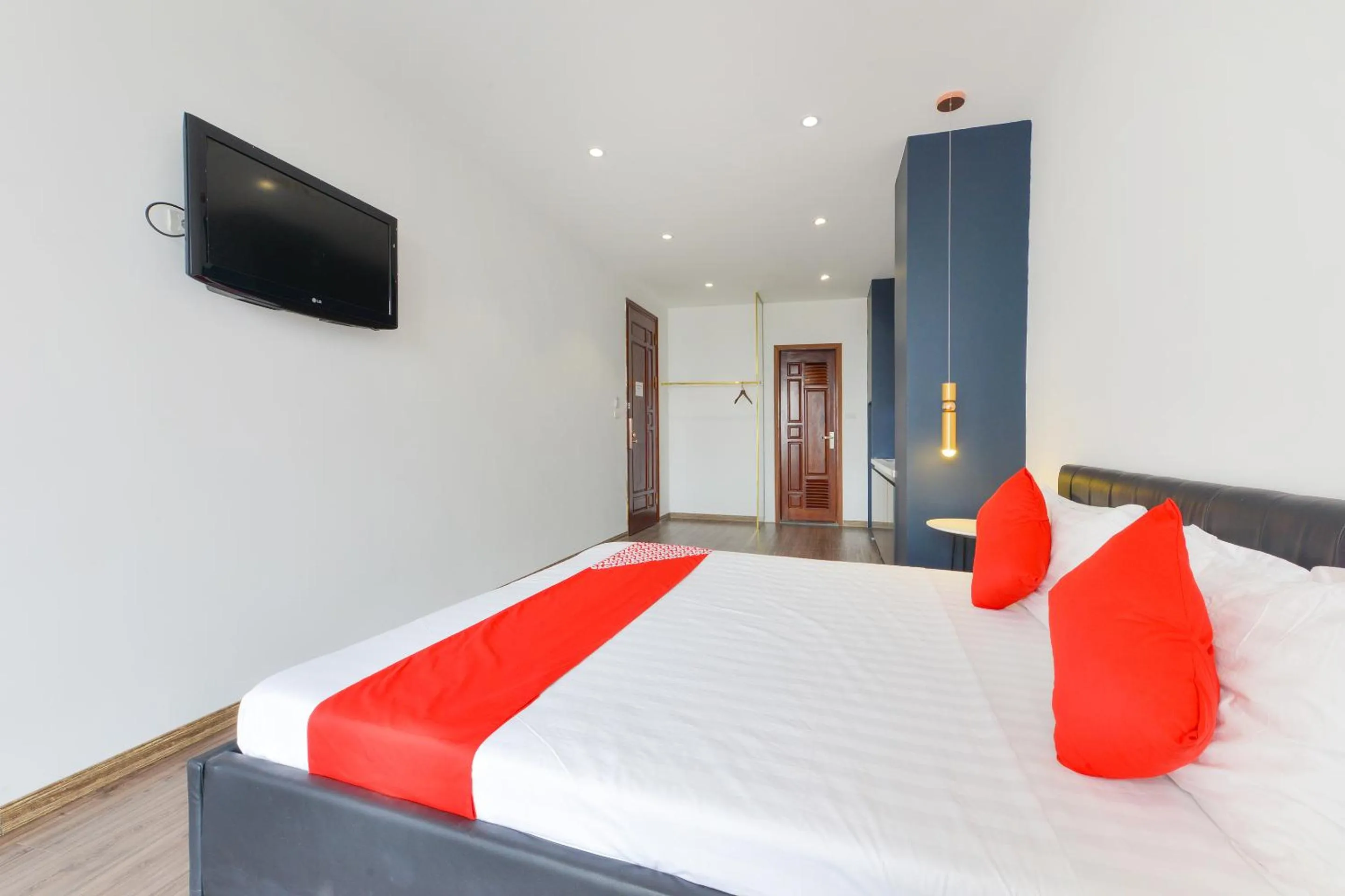 Bedroom, Bed in BH Riverside Hotel