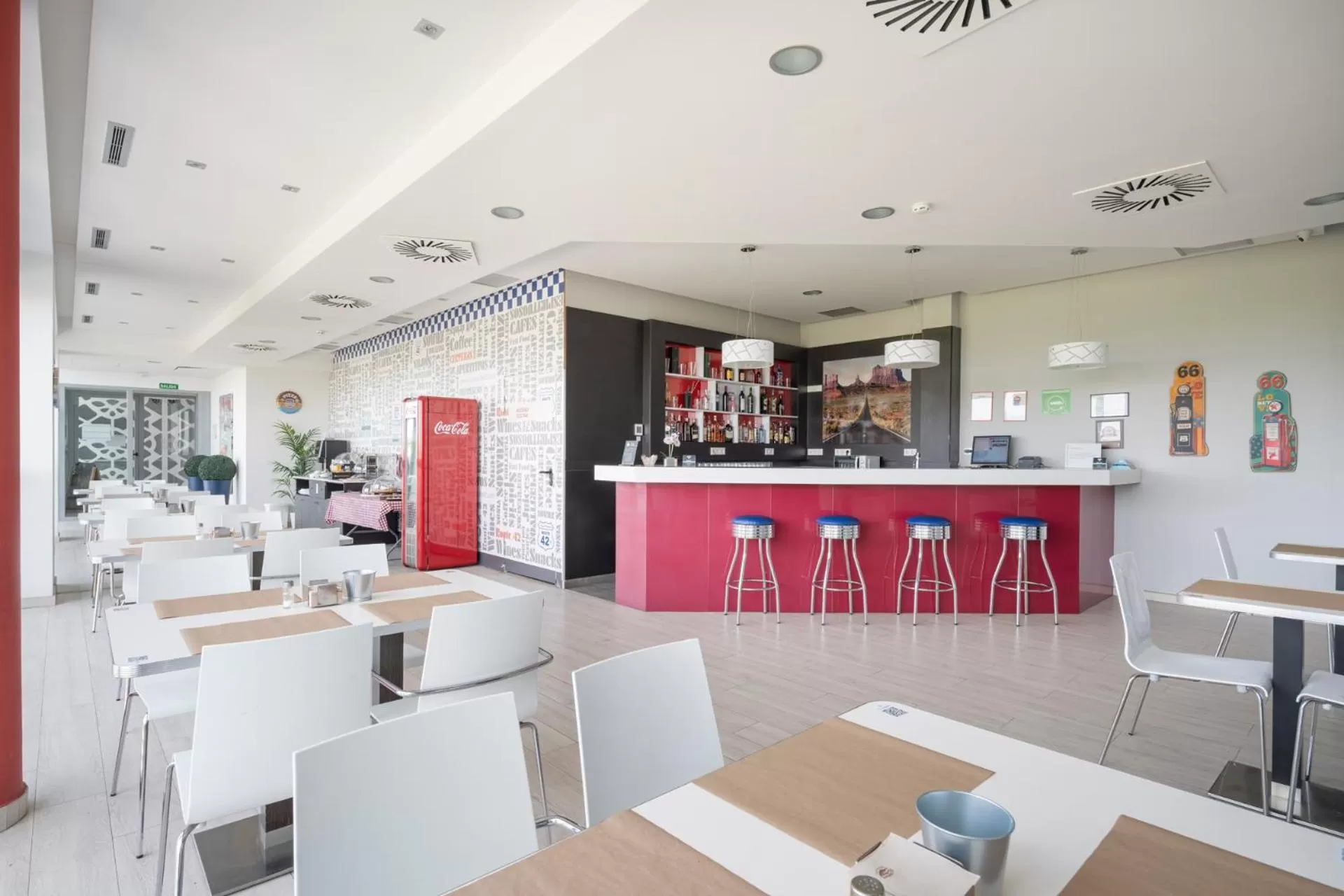 Lounge or bar in Alda Route 42