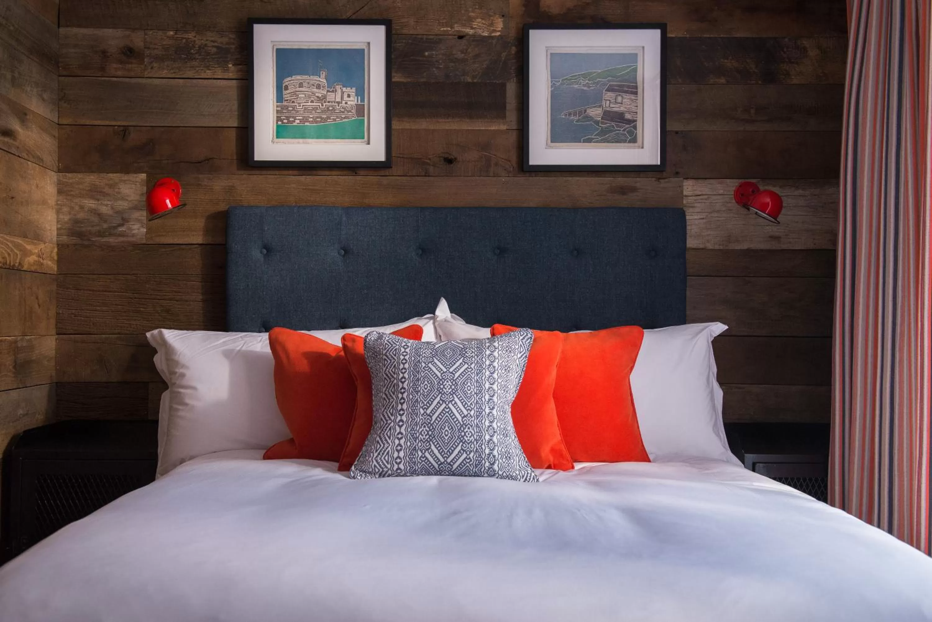 Bed in Merchants Manor Spa