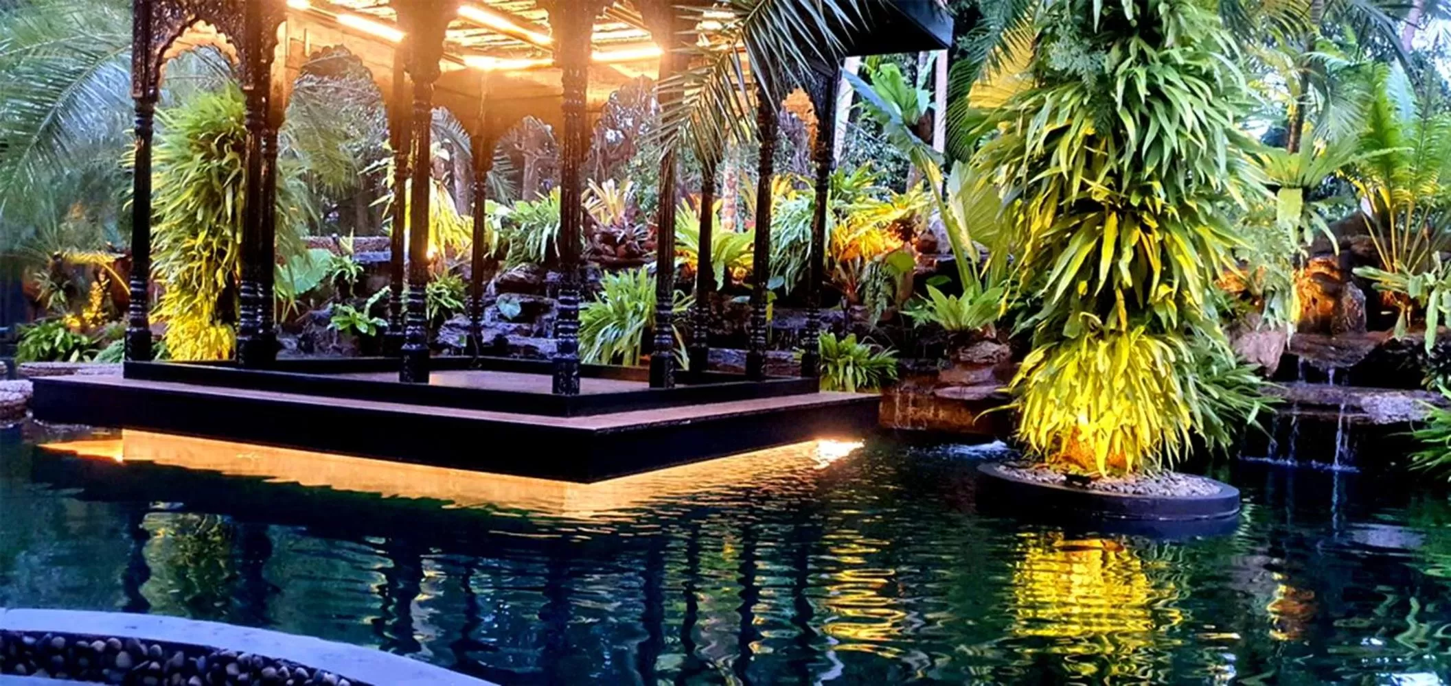 Swimming pool in Baan Habeebee Resort