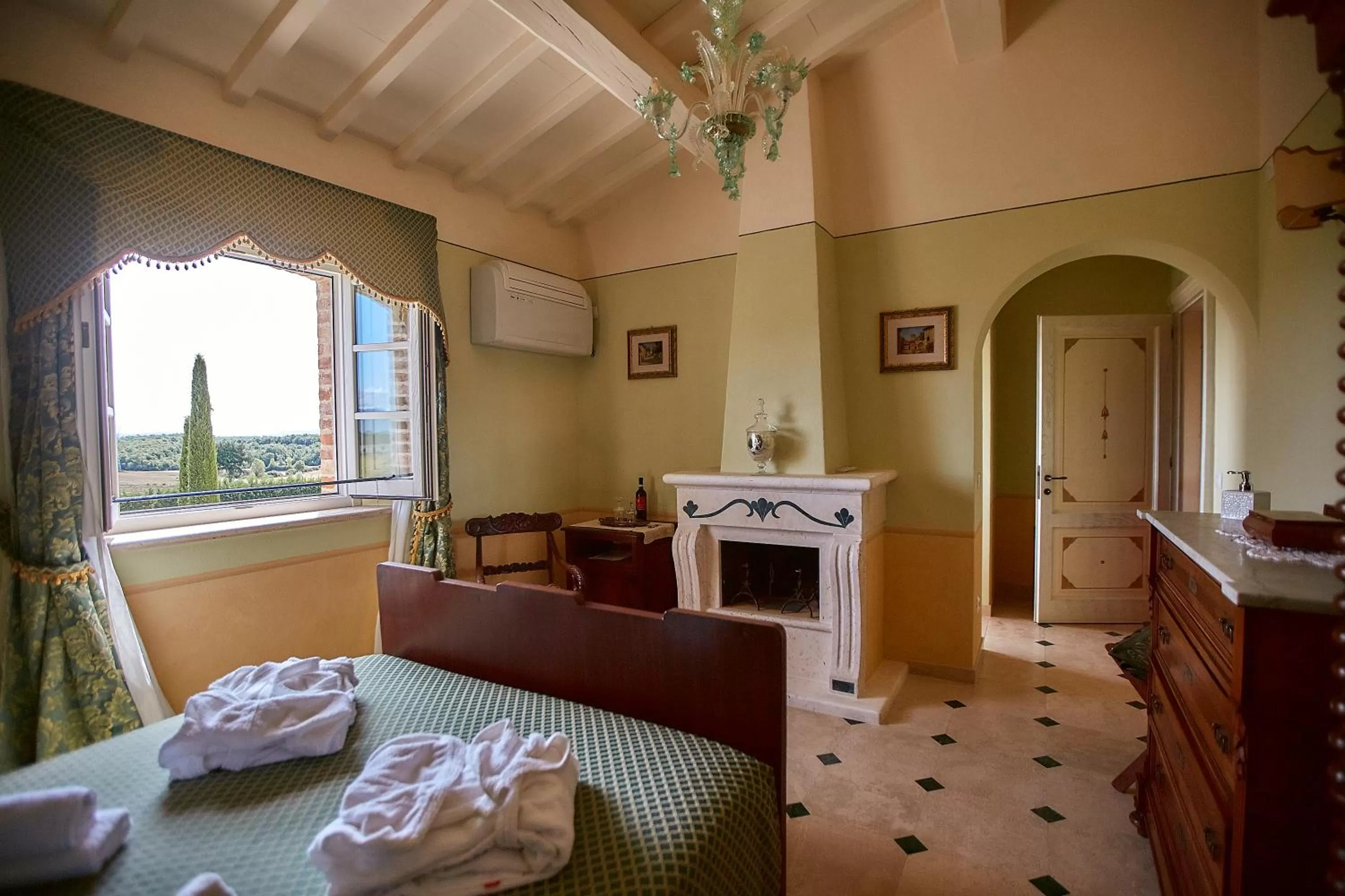 Photo of the whole room, Bed in Podere San Giuseppe