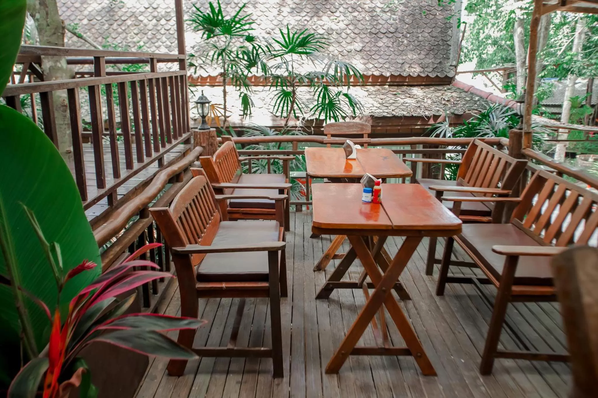 Restaurant/places to eat in The Vatika Resort and Spa