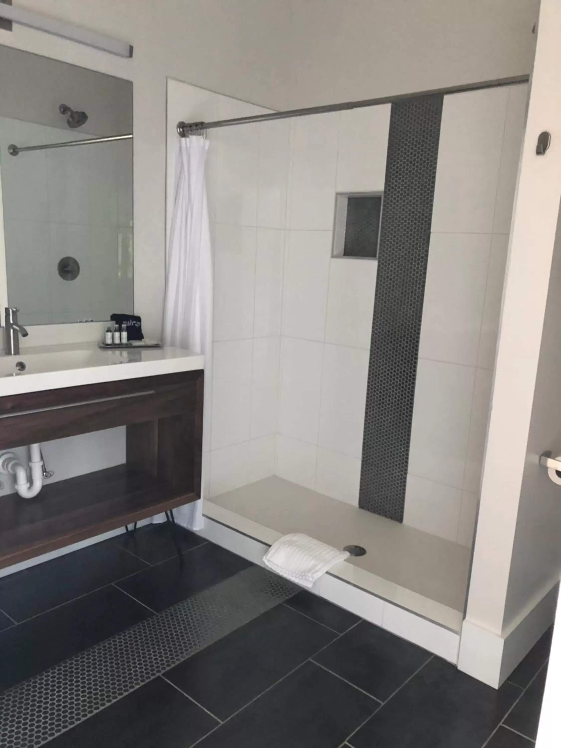 Deluxe King Suite in The Limelight Inn Deluxe King Suite in The Limelight Inn