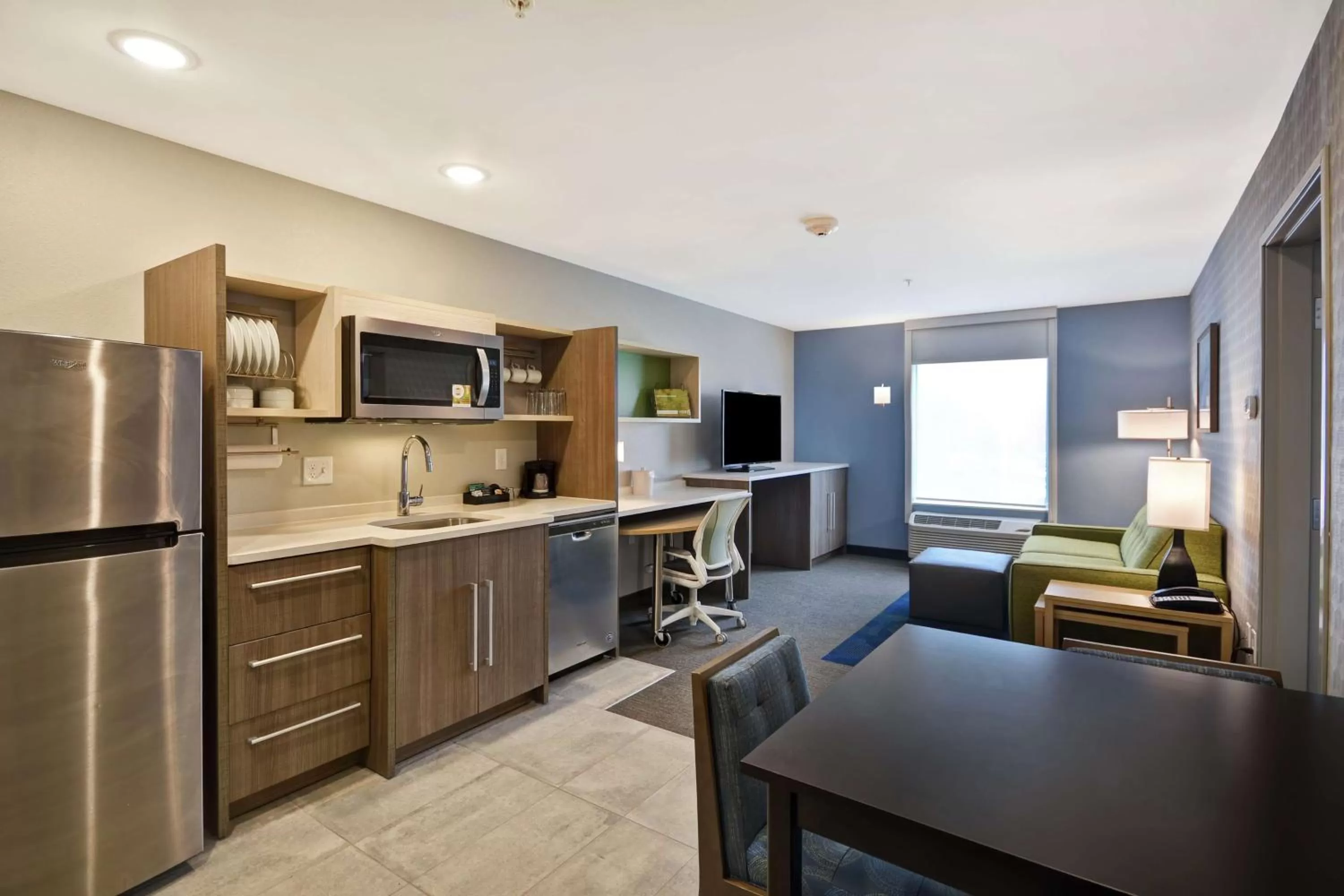 One-Bedroom King Suite - Non-Smoking in Home2 Suites By Hilton Grand Rapids North