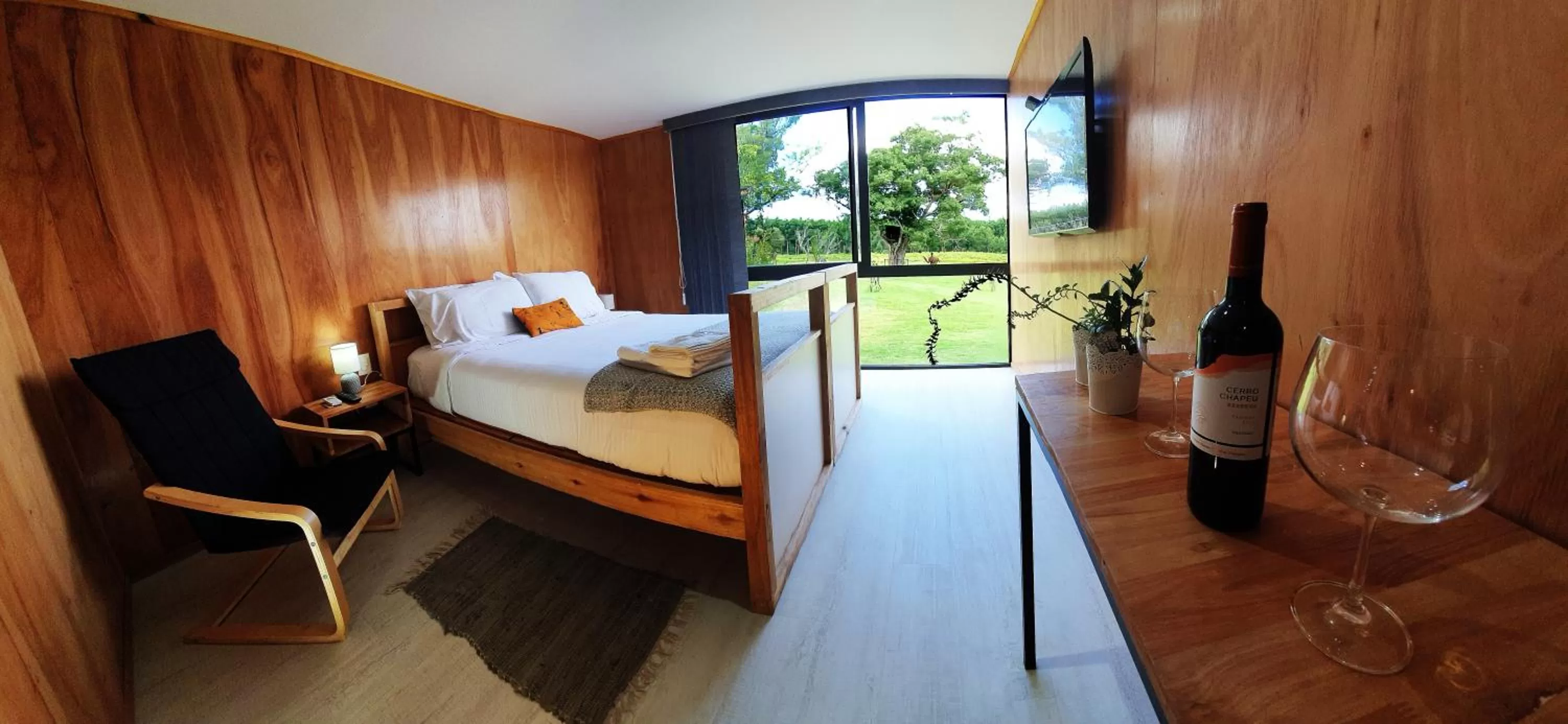 Photo of the whole room in MUMA Hotel - Museo de la Madera