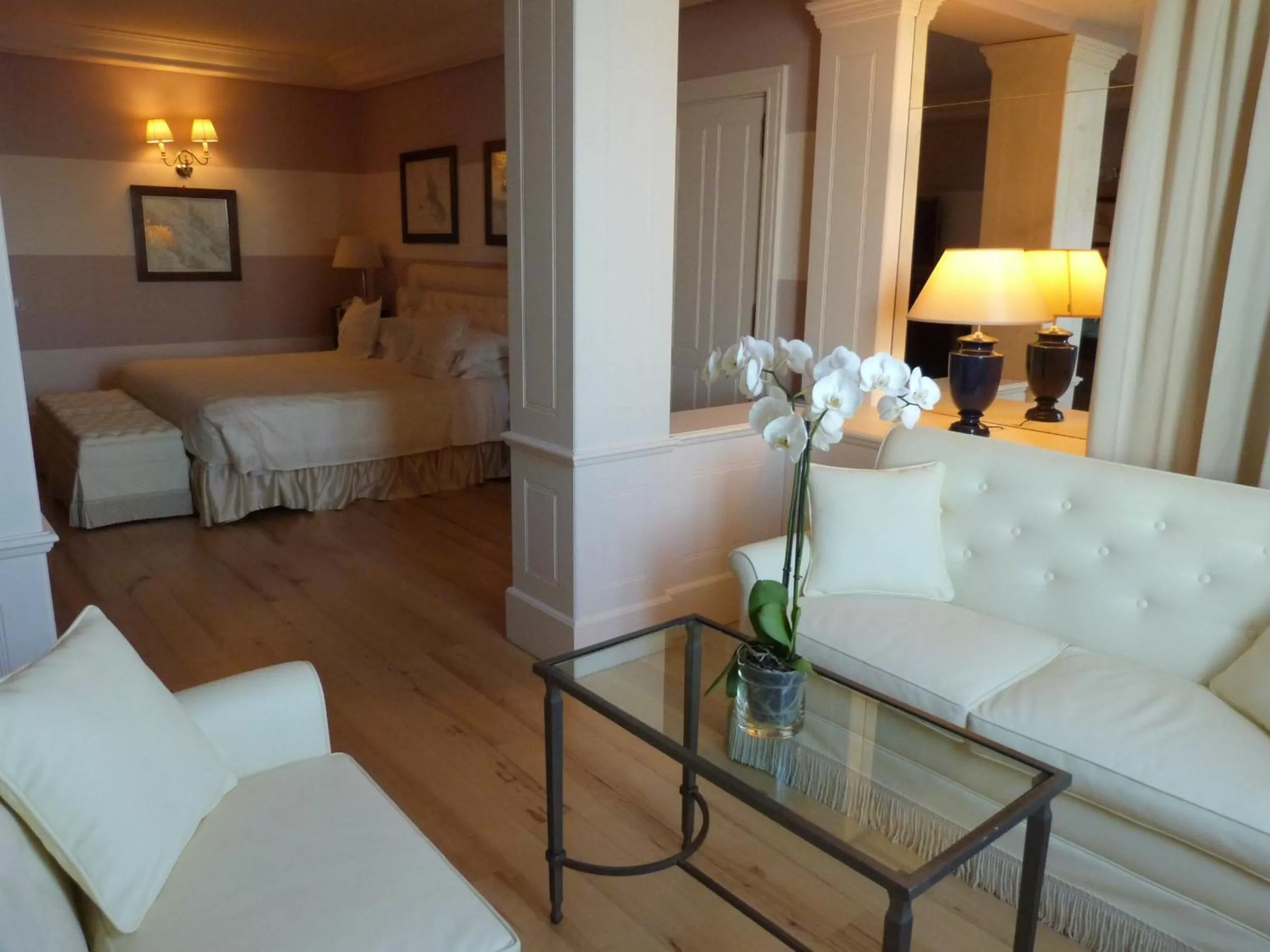 Photo of the whole room, Bed in Excelsior Palace Portofino Coast