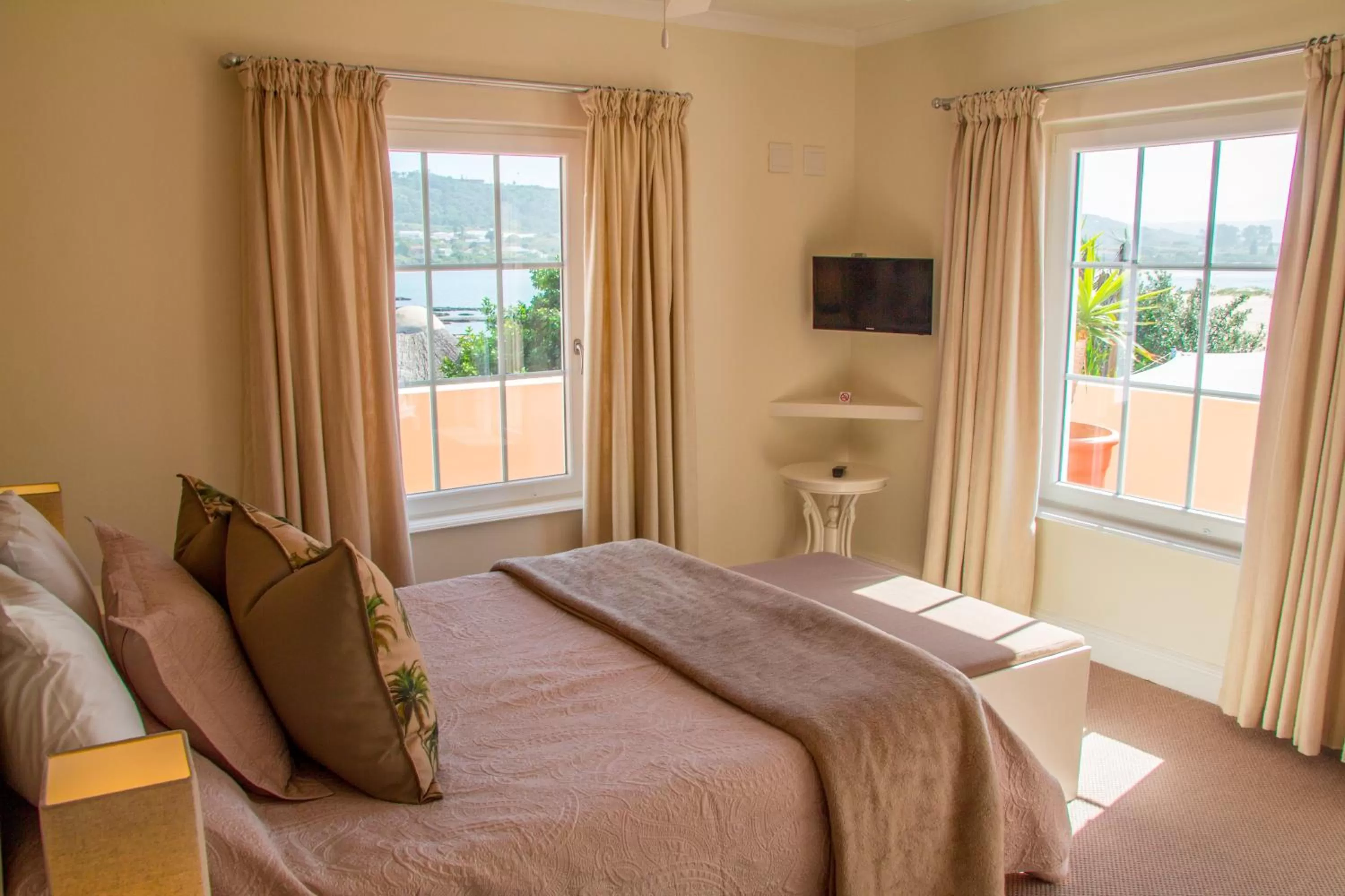 Bedroom in Milkwood Manor on Sea
