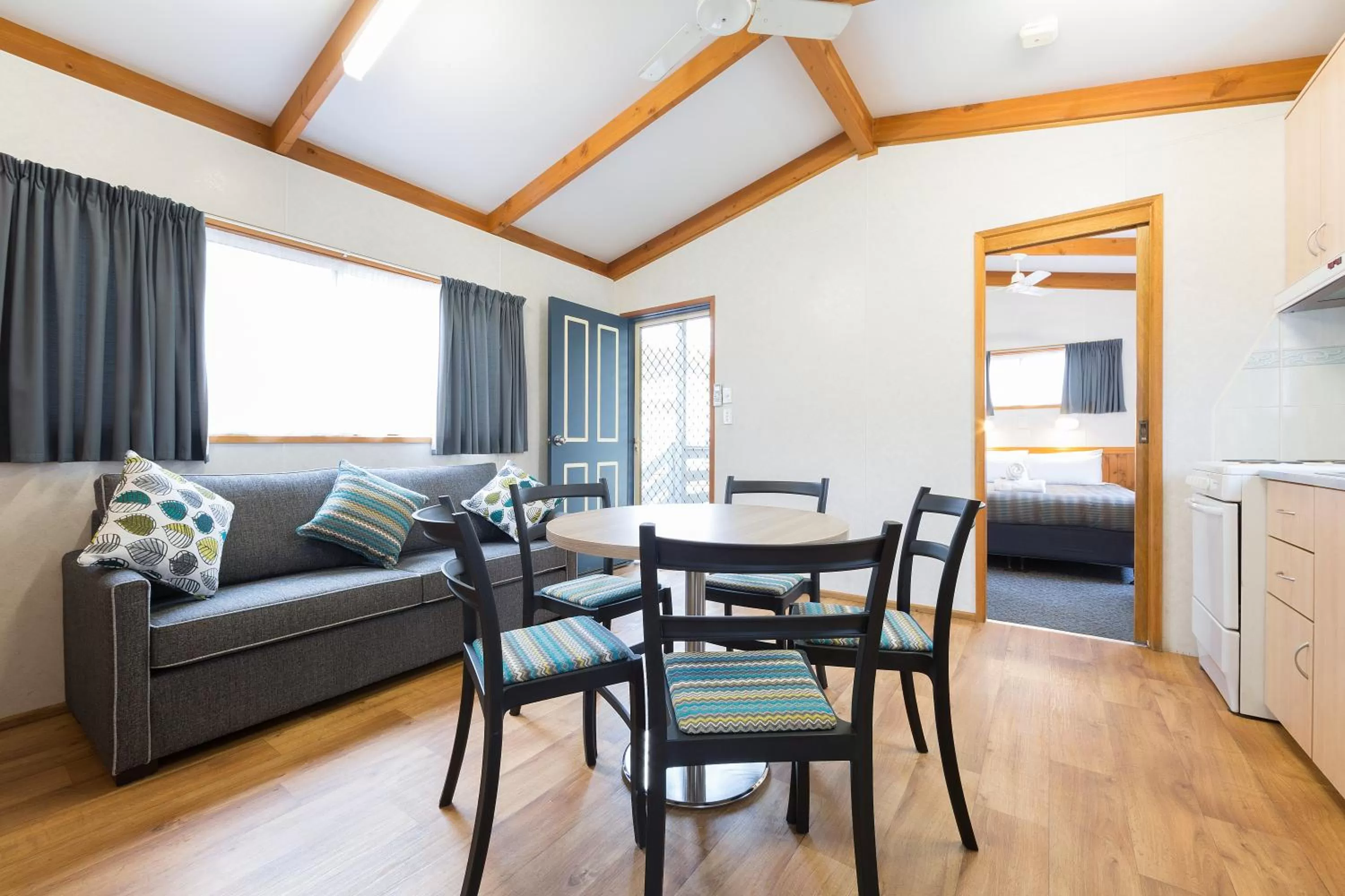 Living room in Alivio Tourist Park Canberra