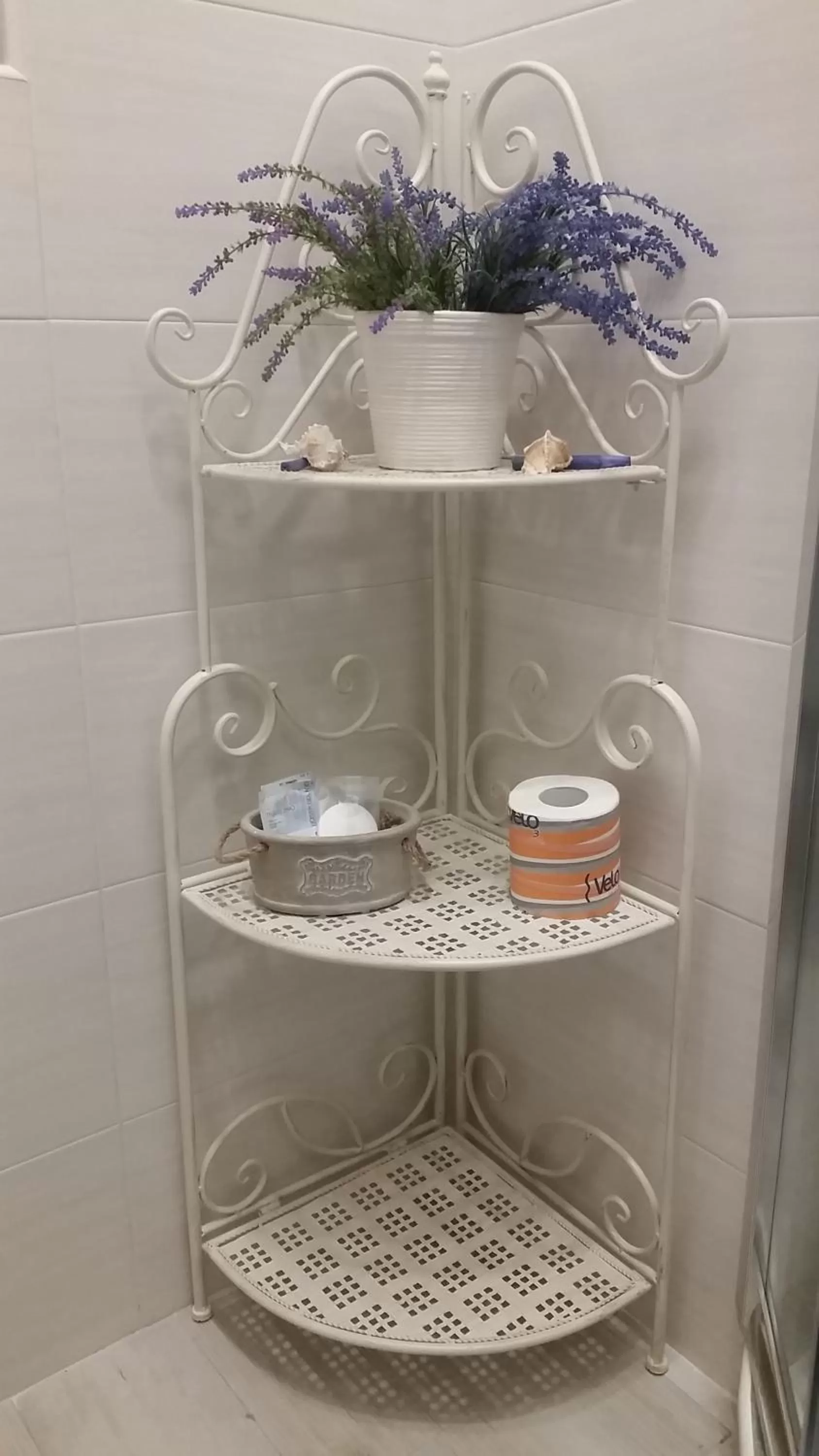 Decorative detail in B&B VelAmare