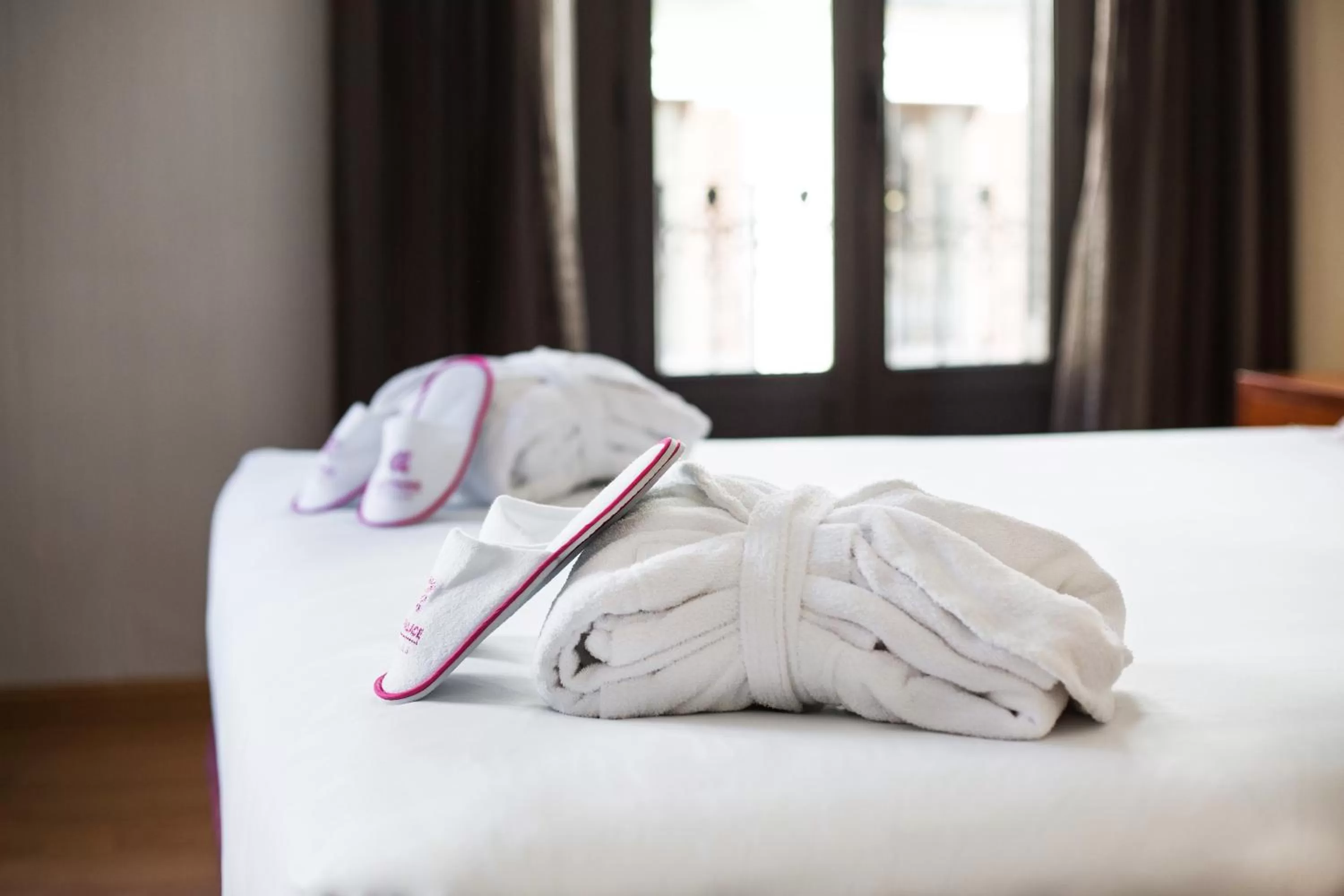 Bed in Petit Palace Preciados