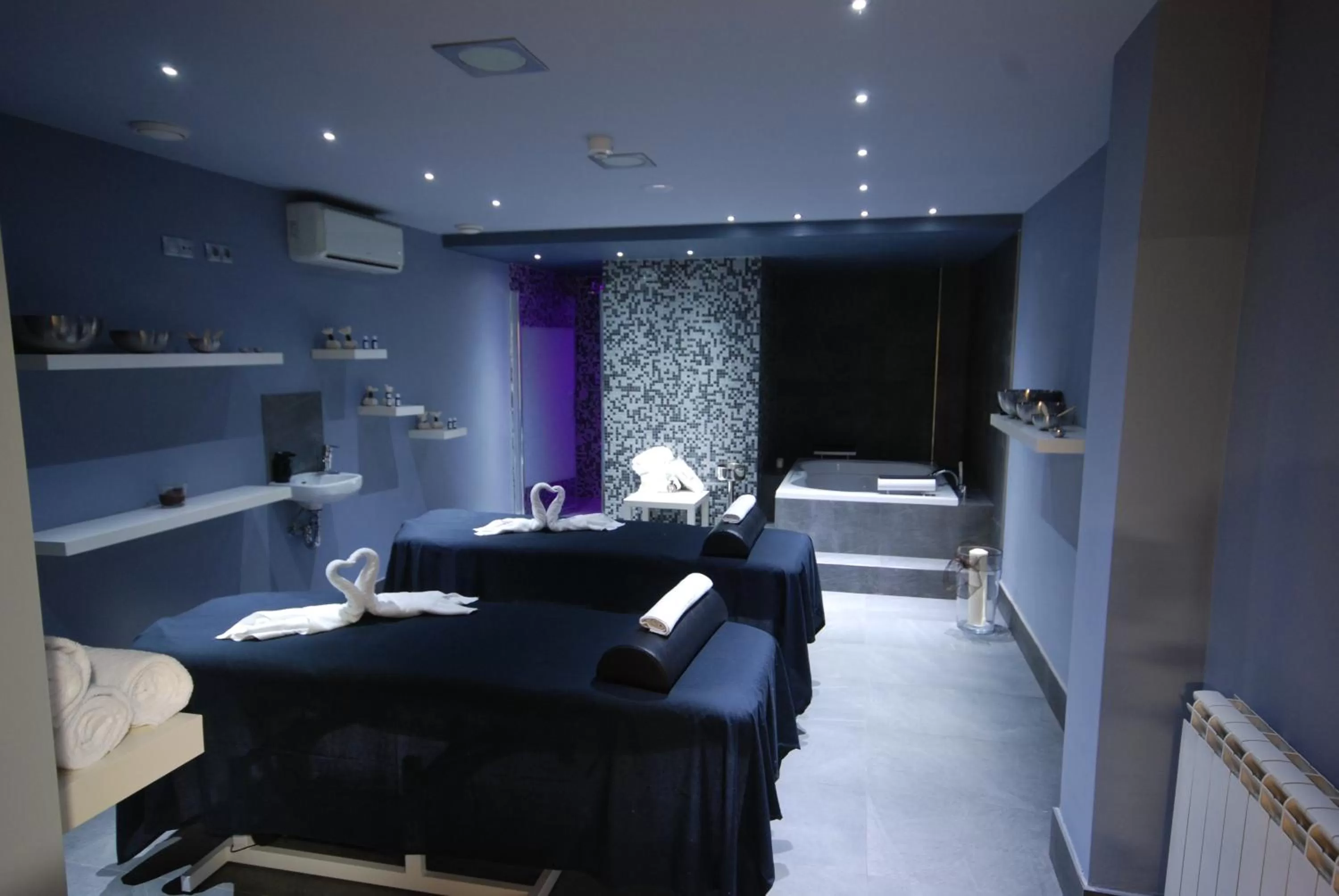 Spa and wellness centre/facilities, Bed in Hotel & Spa Real Jaca