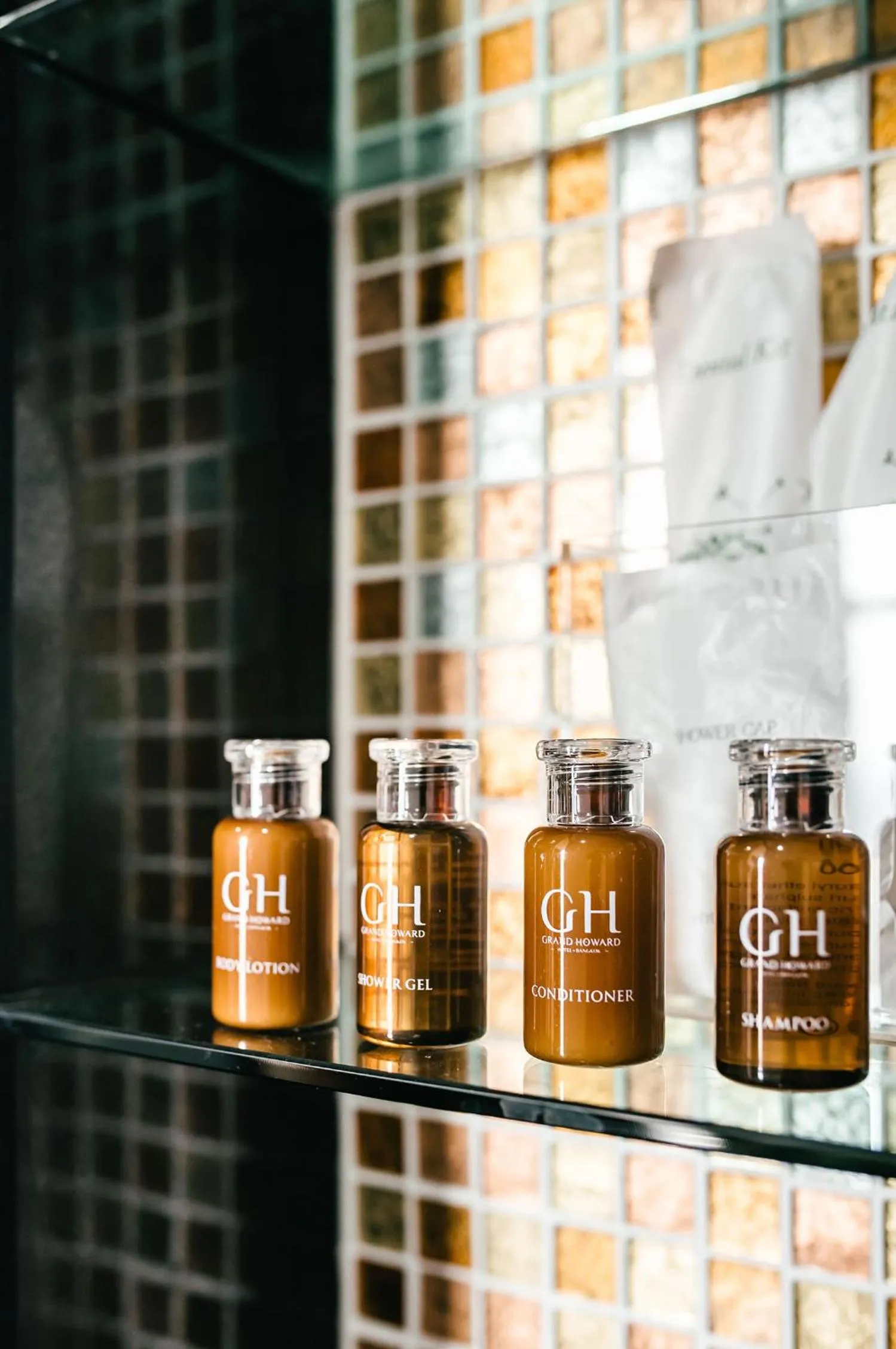 Shower in Grand Howard Hotel Bangkok