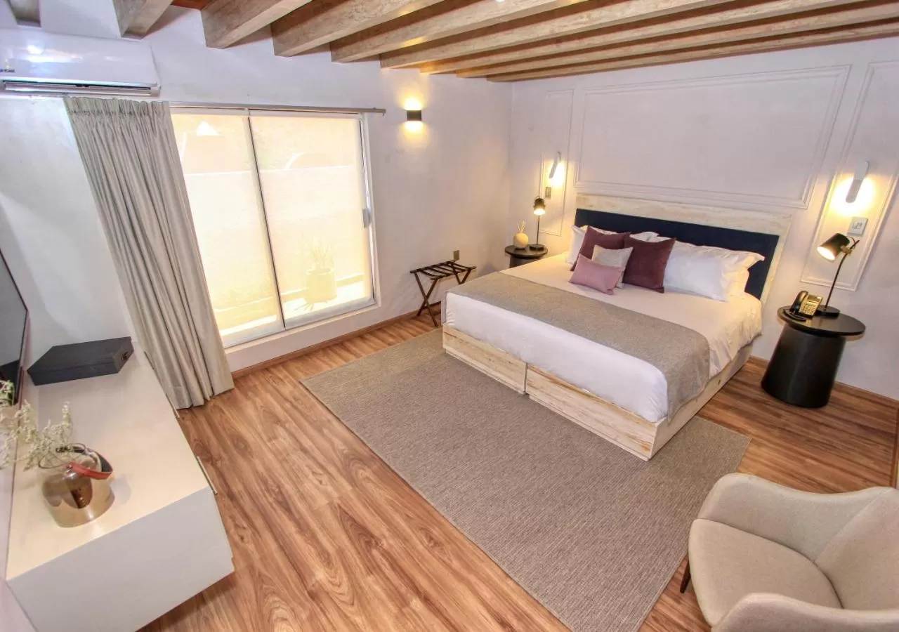 Photo of the whole room, Bed in Casa Florencia Hotel Boutique