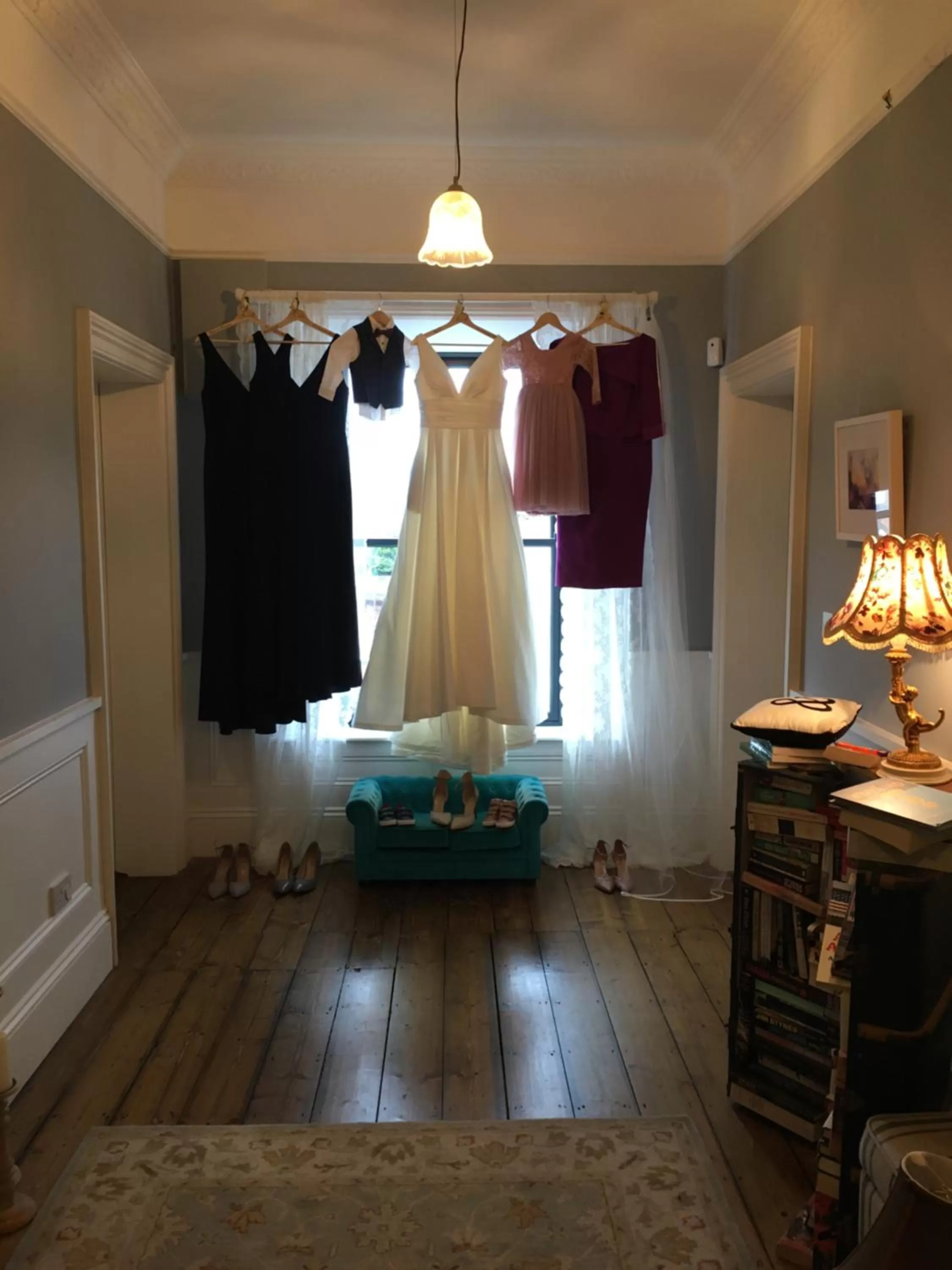 group of guests, Bed in Tom Blake House