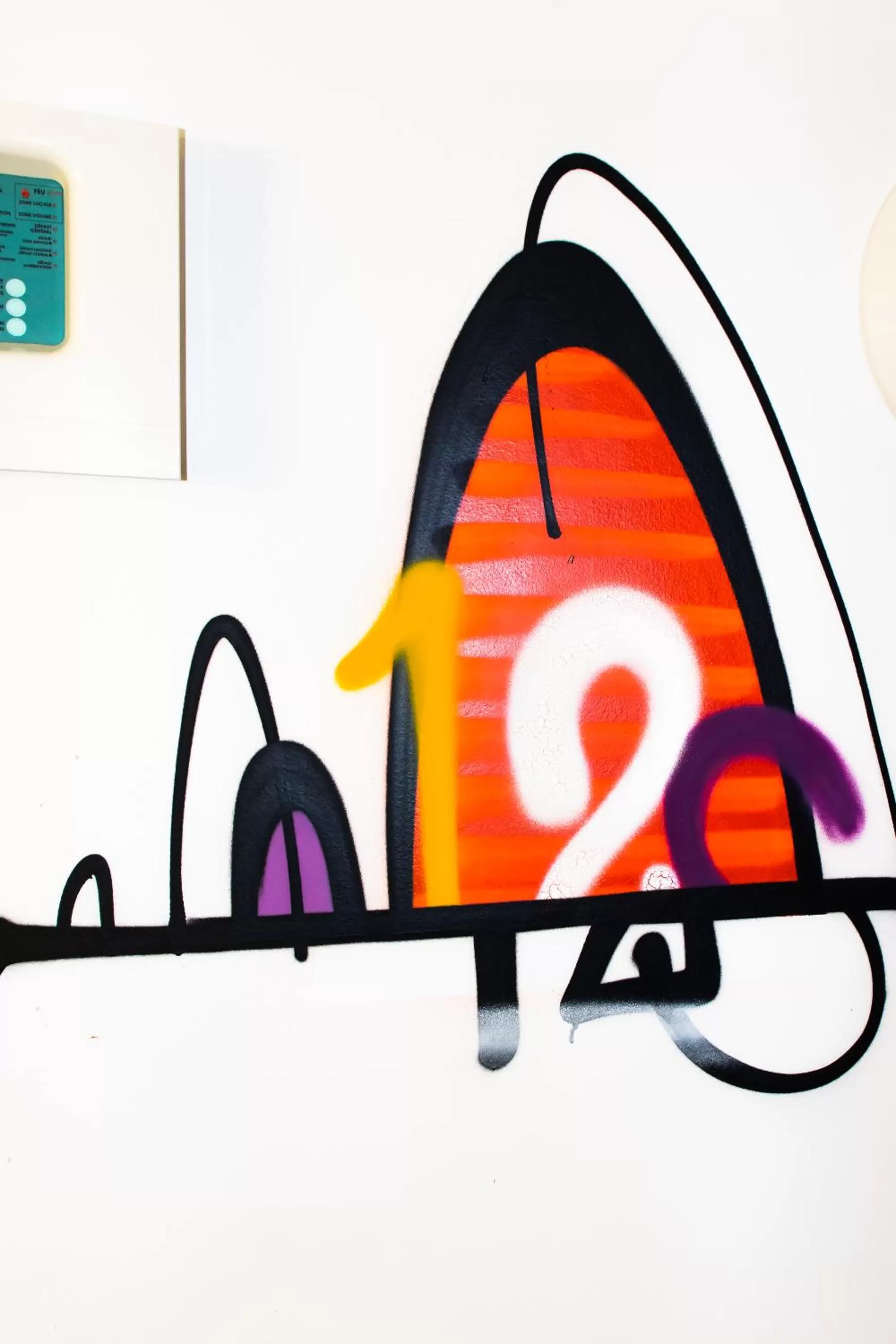 Decorative detail in Hôtel le Pastel