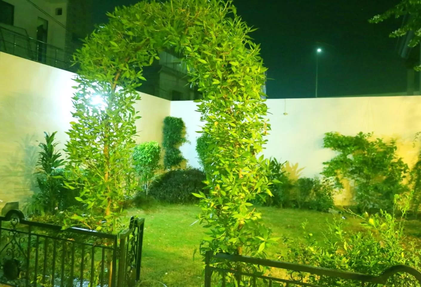 Garden in HOTEL DE SMART Multan