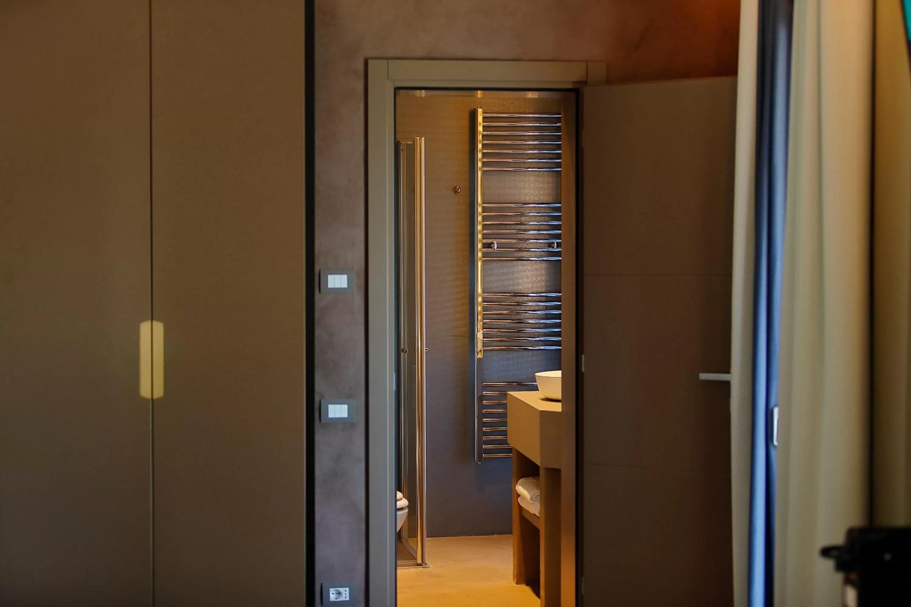 Bathroom in Hotel Bell'arrivo by Dori