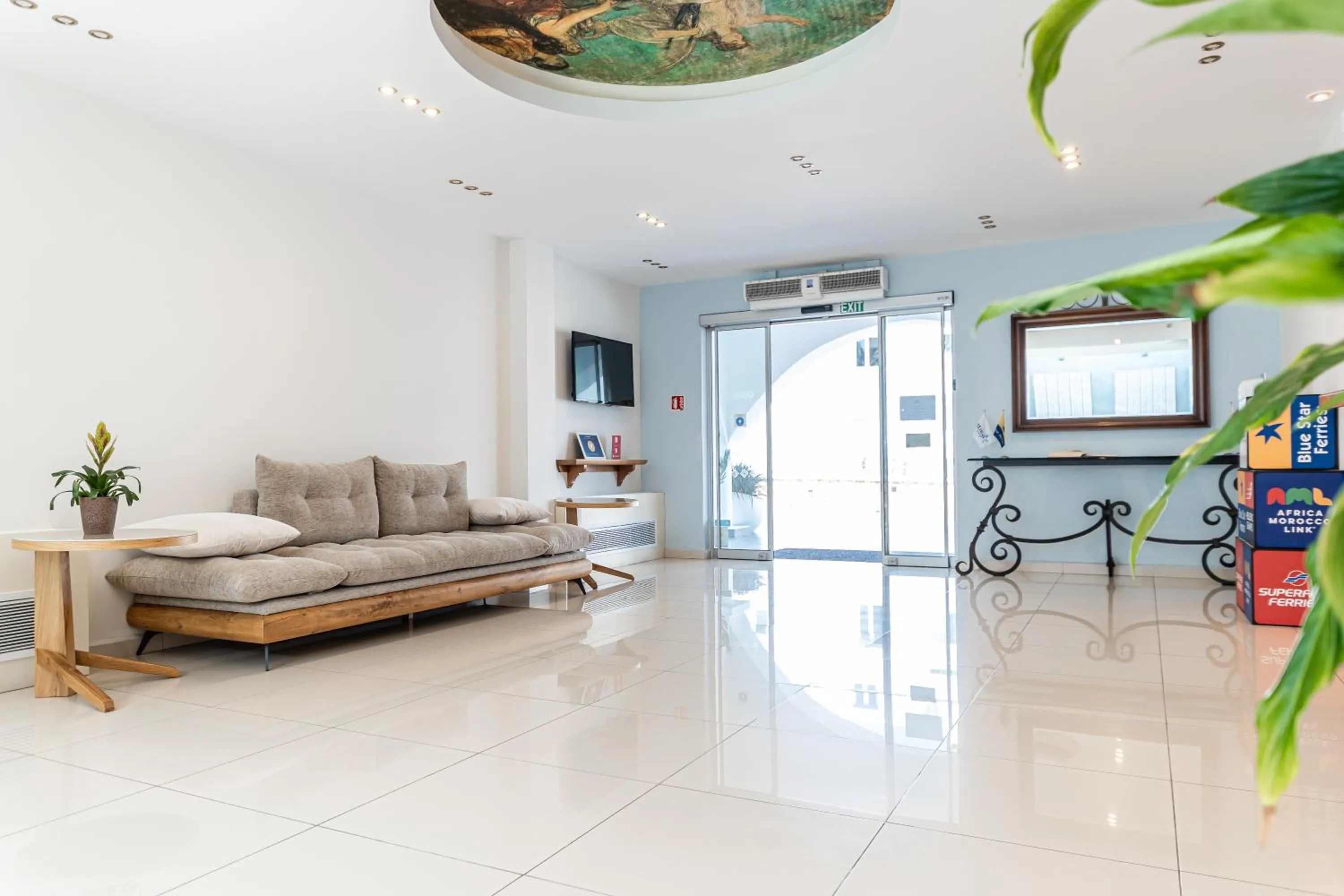 Living room in Naxos Resort Beach Hotel