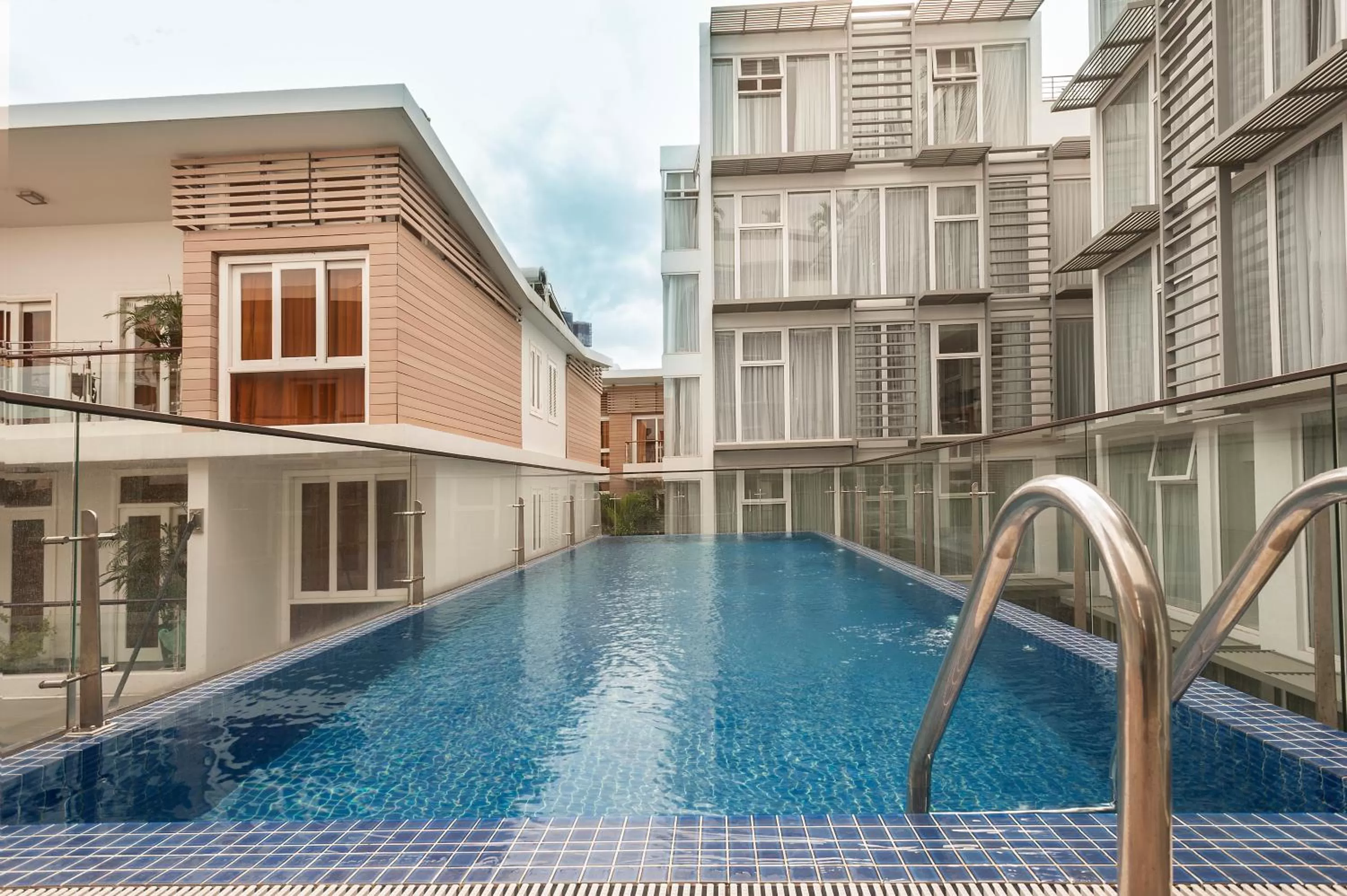 Swimming pool in Glenwood City Resort