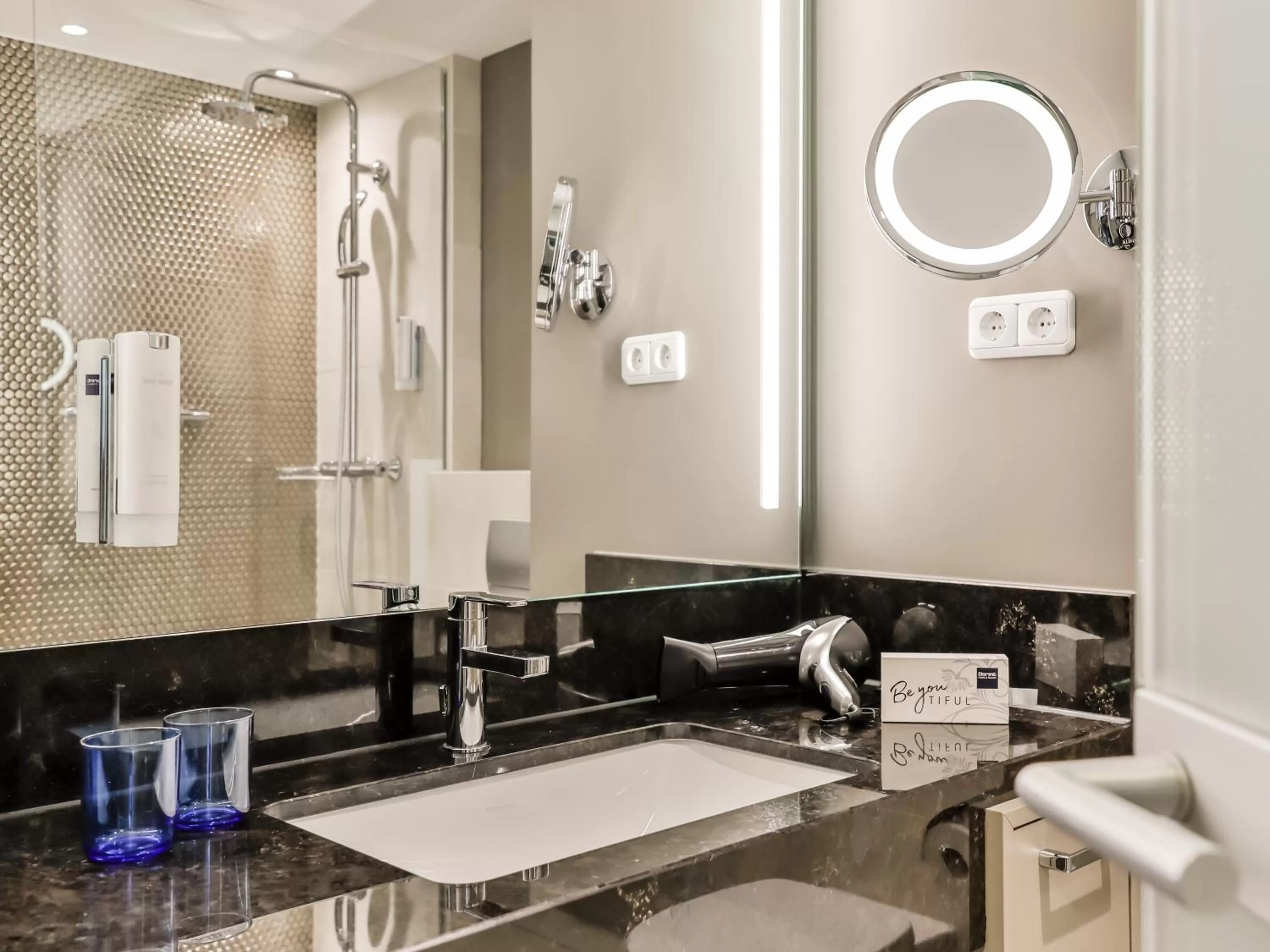 Bathroom in Dorint Hotel Bremen