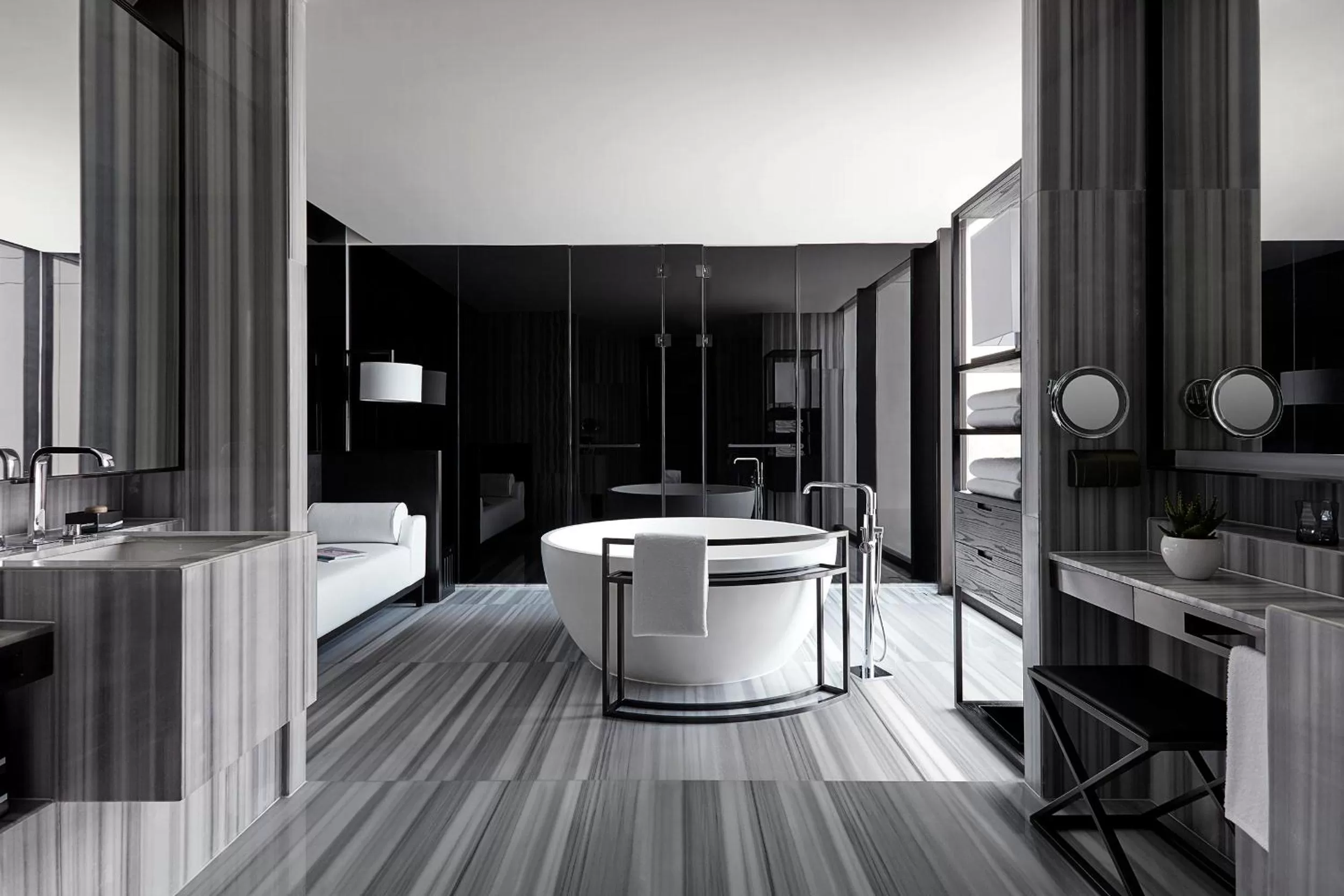 Toilet, Bed in The Shanhaitian Resort Sanya, Autograph Collection