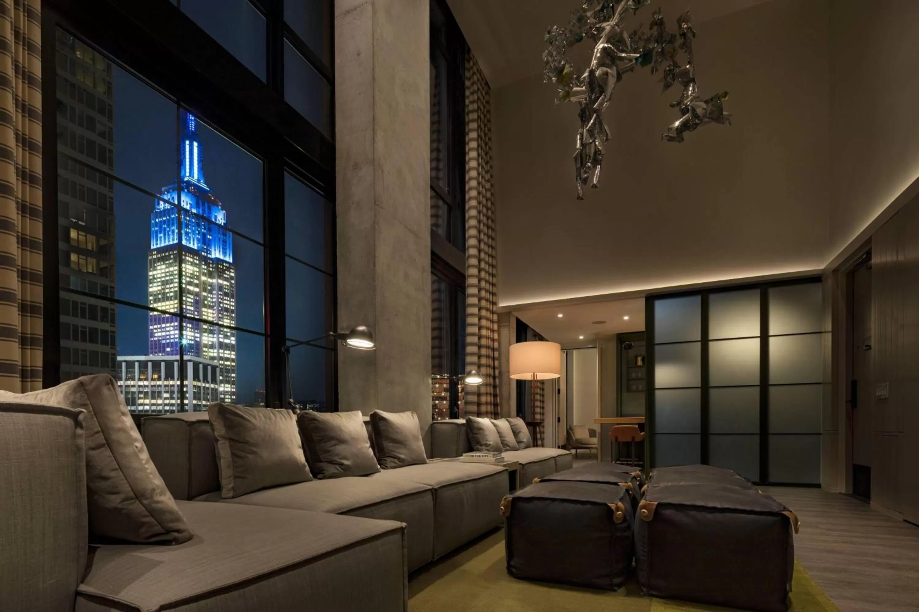 Photo of the whole room in Moxy NYC Chelsea