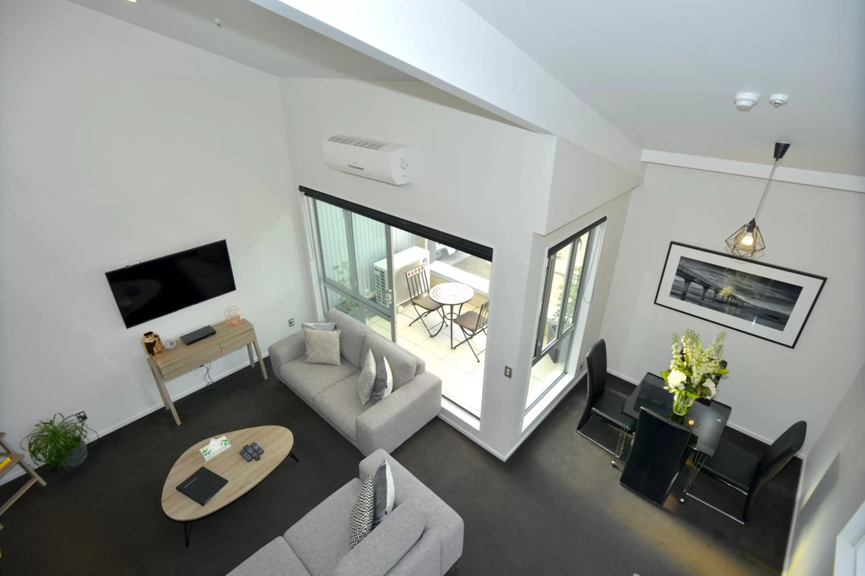 Photo of the whole room in Southwark Hotel & Apartments