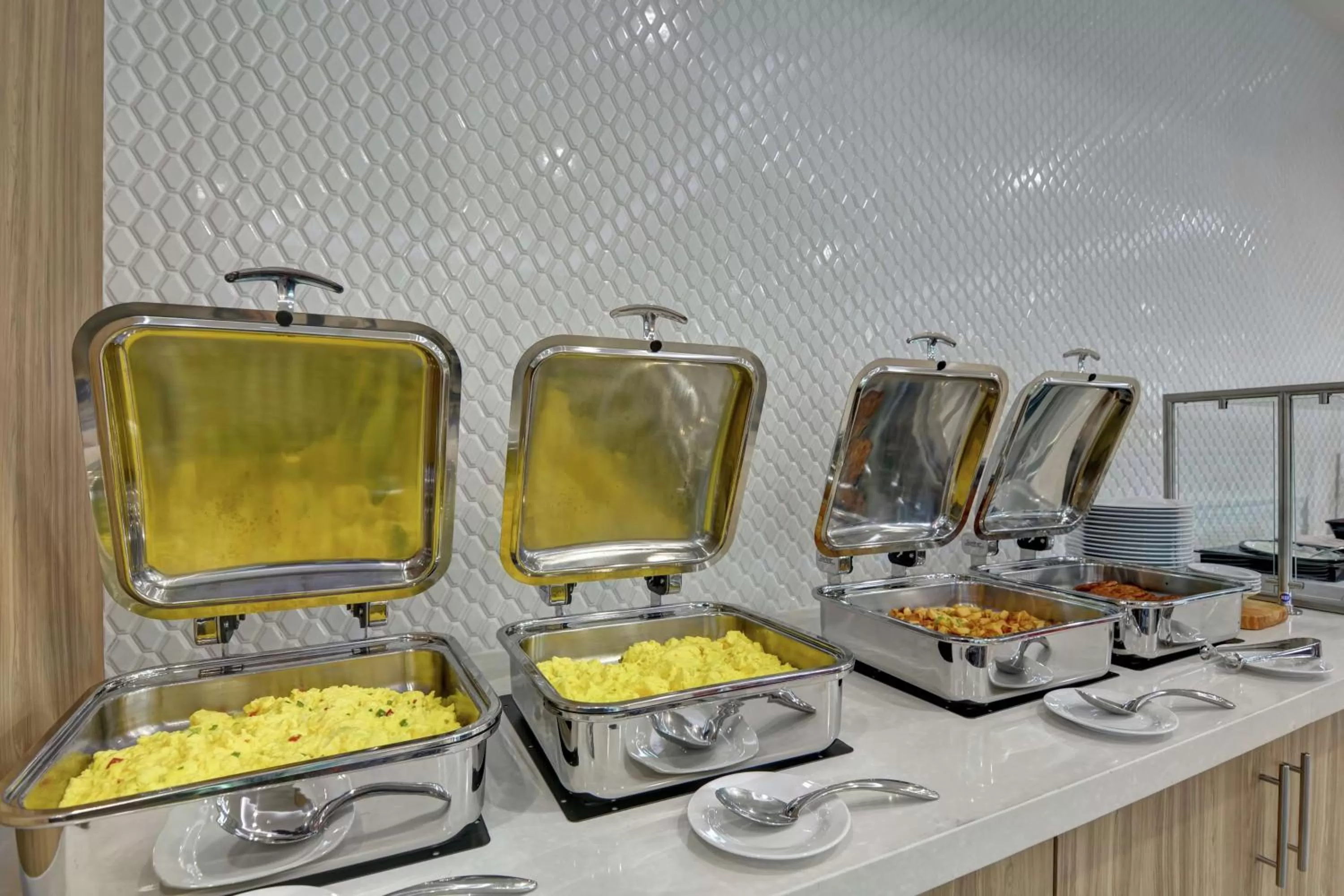 Restaurant/places to eat in Hilton Garden Inn Biloxi