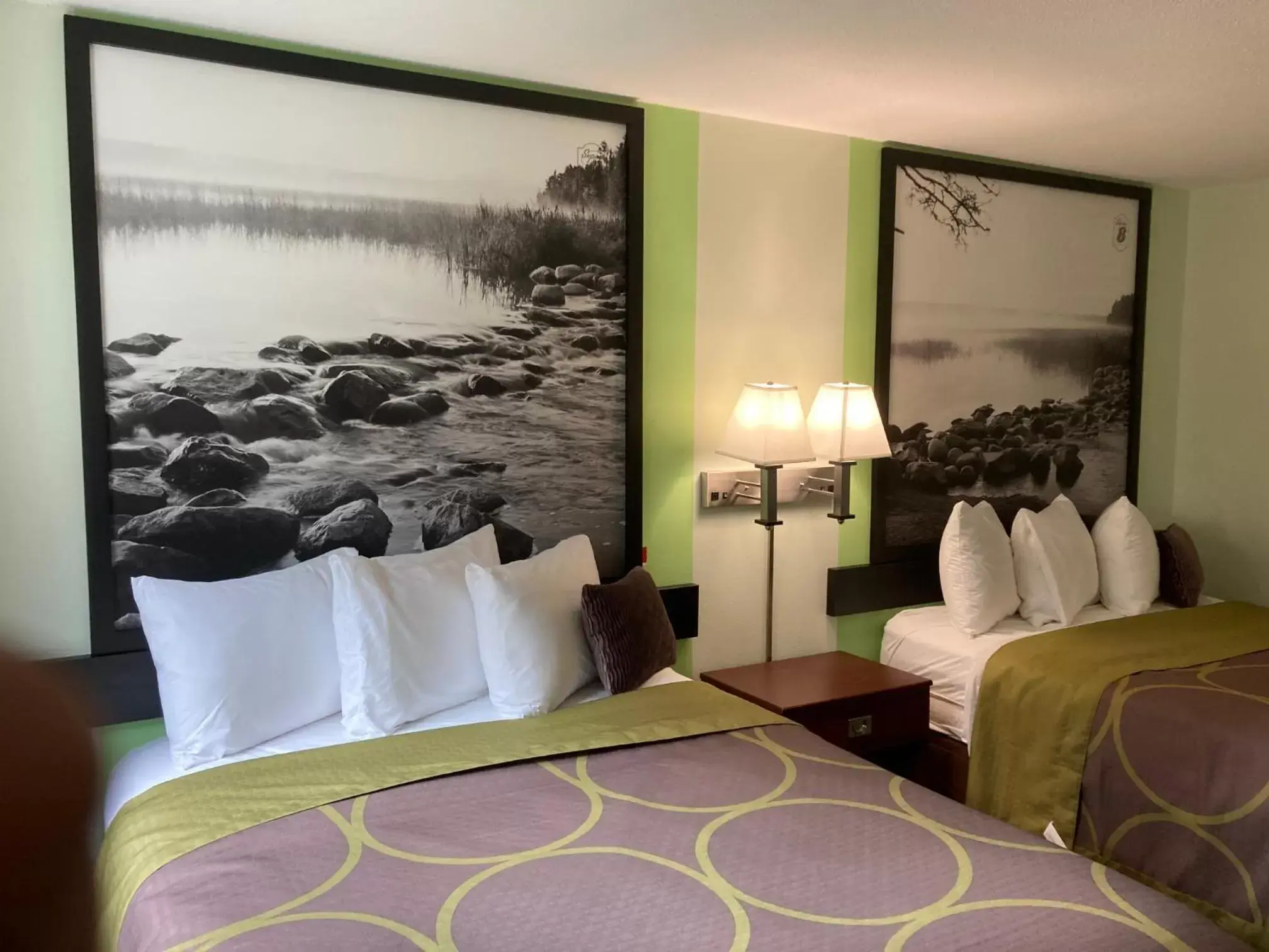 Queen Room with Two Queen Beds - Non-Smoking in Super 8 by Wyndham Chisago City Queen Room with Two Queen Beds - Non-Smoking in Super 8 by Wyndham Chisago City