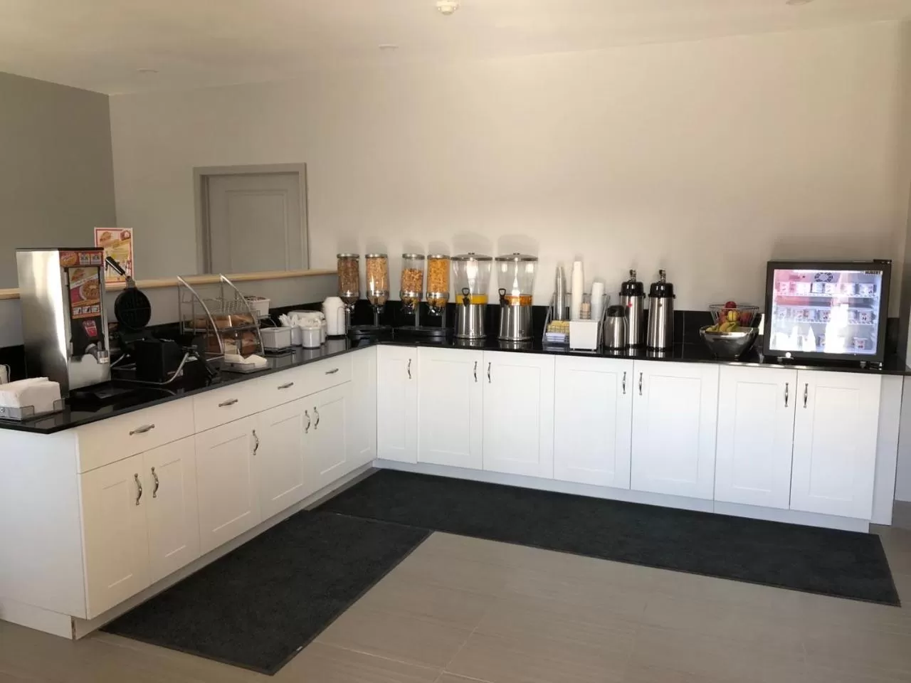 Continental breakfast in Super 8 by Wyndham Windsor/Dougall