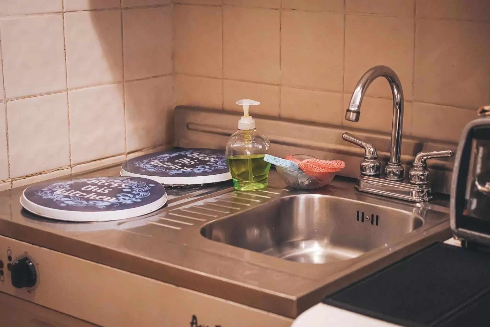 Kitchen or kitchenette in Hollywood Light Haven Lodge