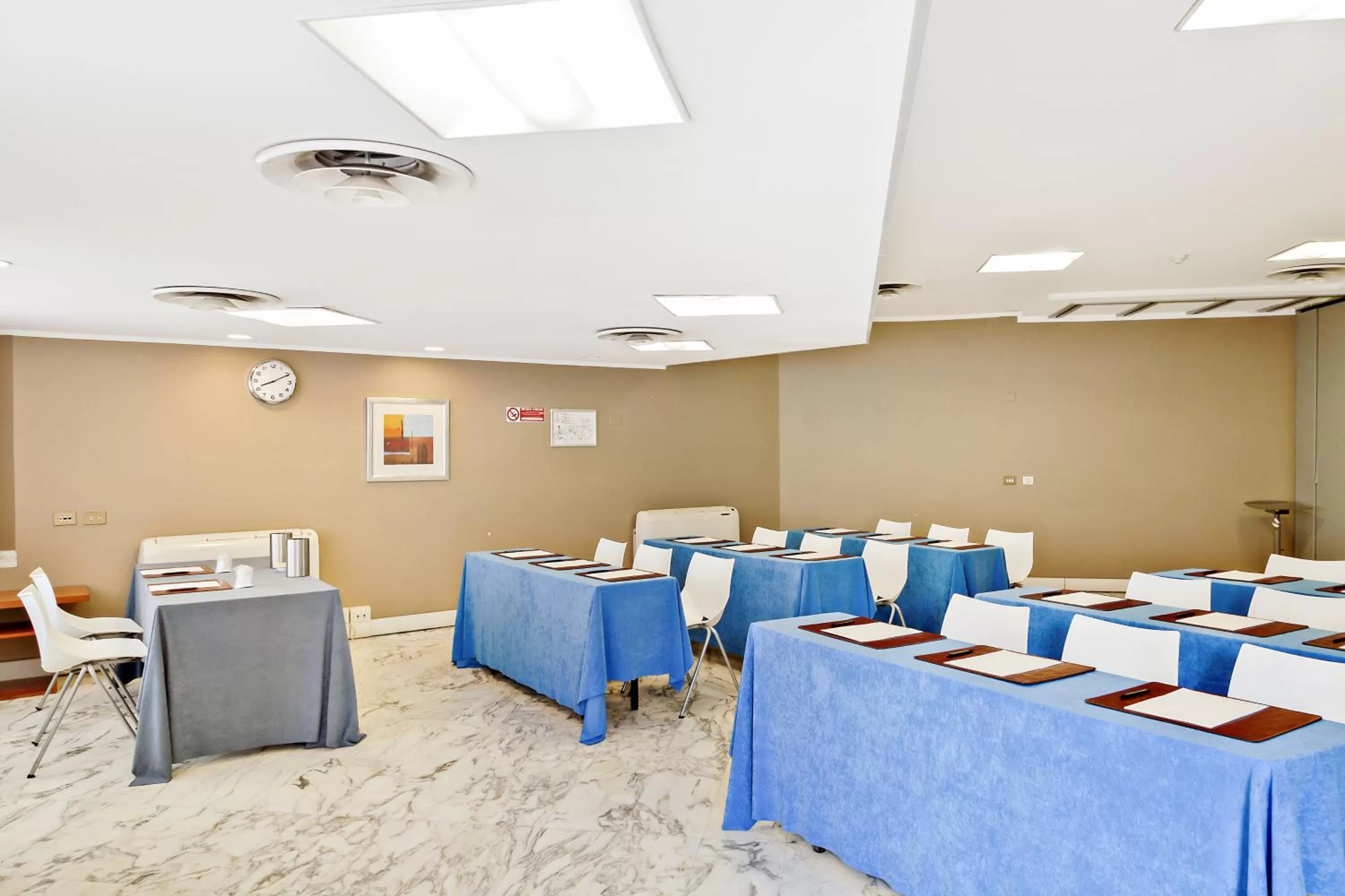 Meeting/conference room in Italiana Hotels Florence
