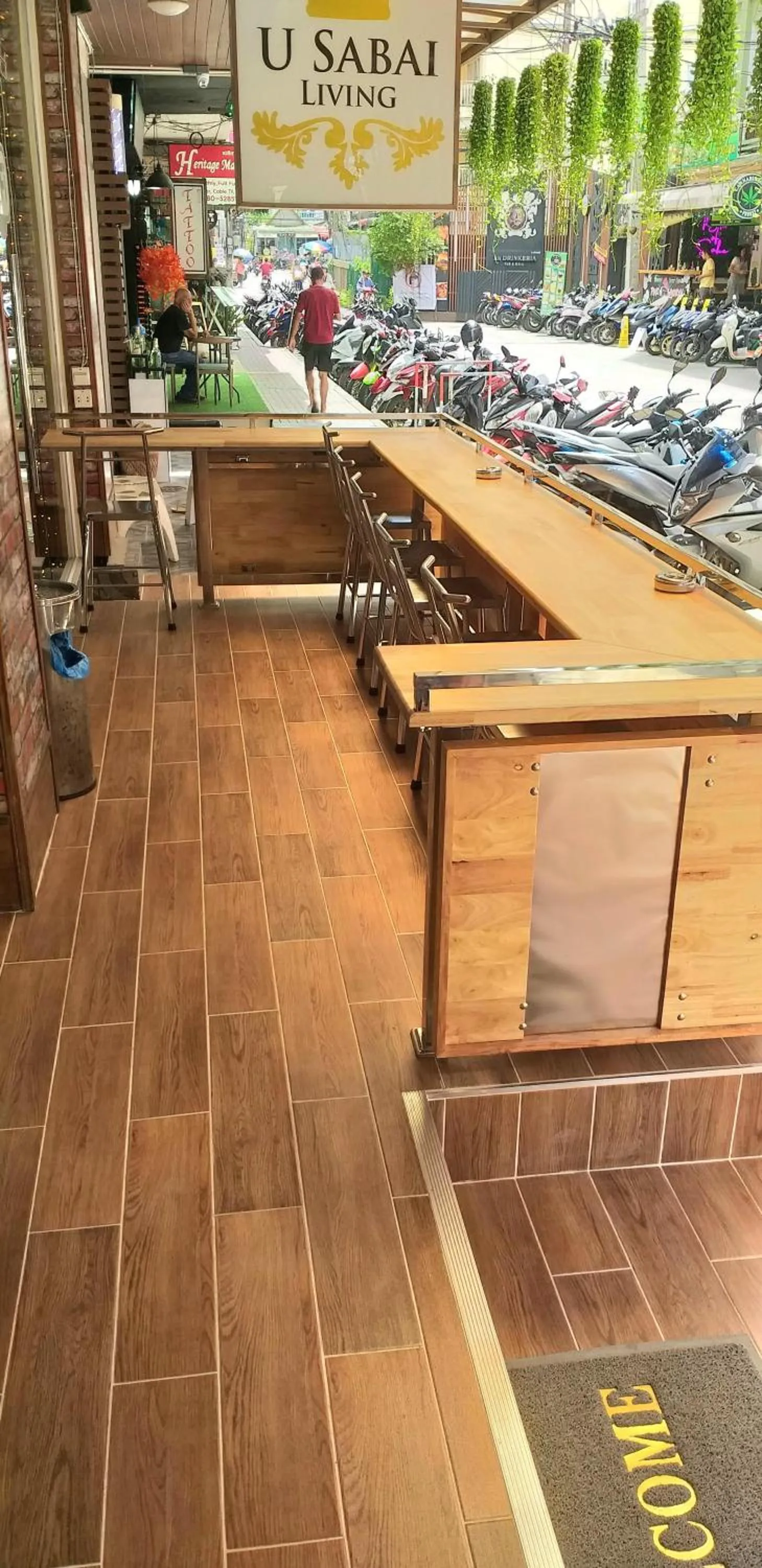 Lounge or bar in U Sabai Living Hotel