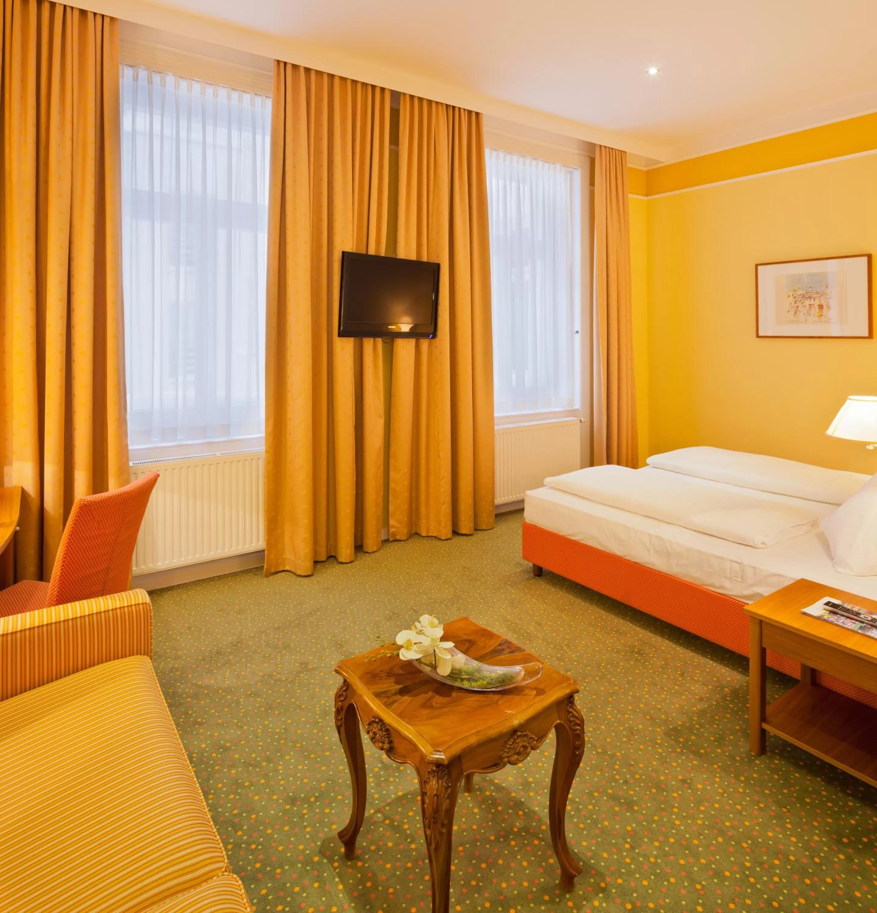 Bed in Hotel Herzoghof