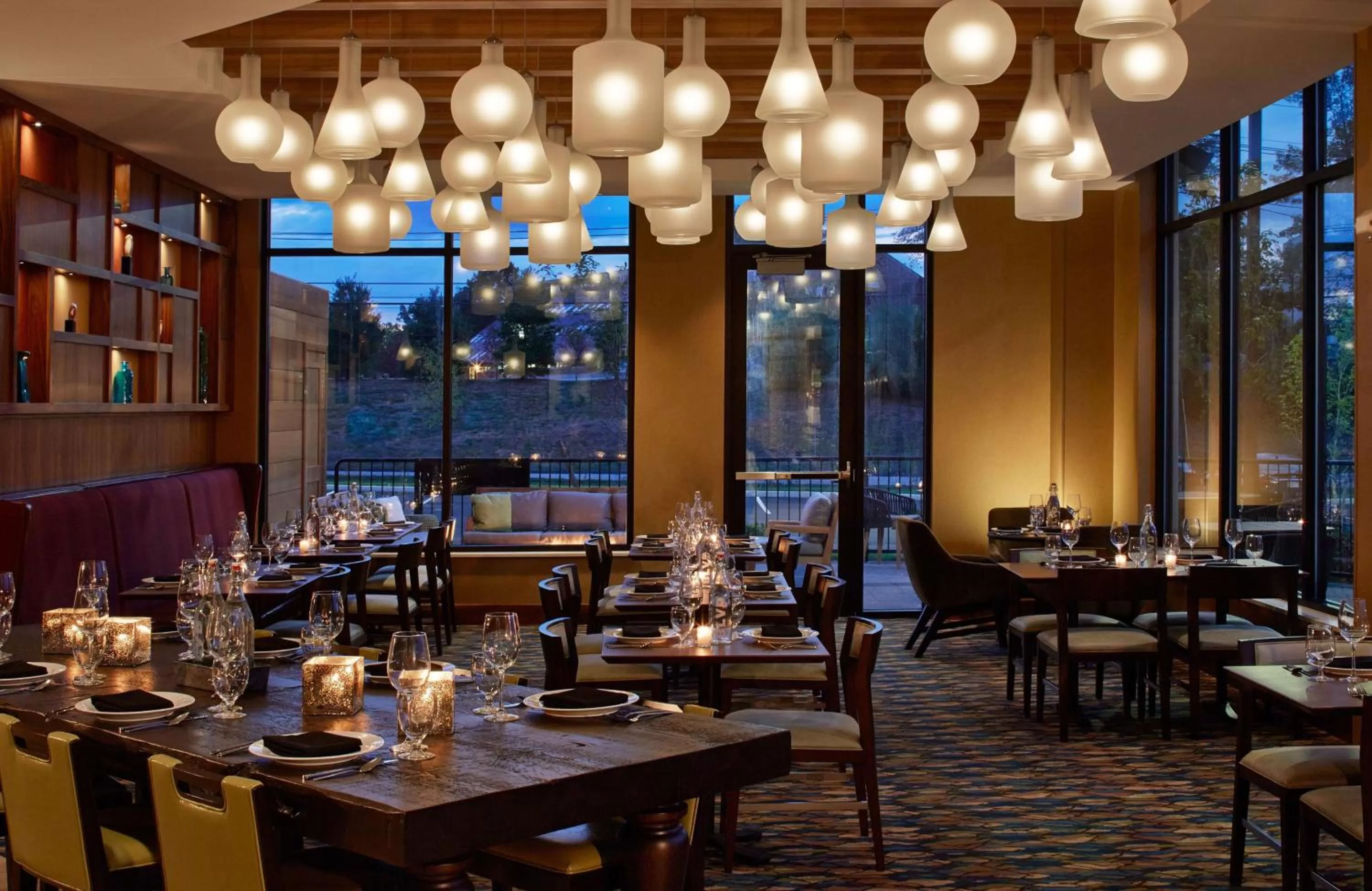 Restaurant/places to eat in Hilton Garden Inn Boston/Marlborough