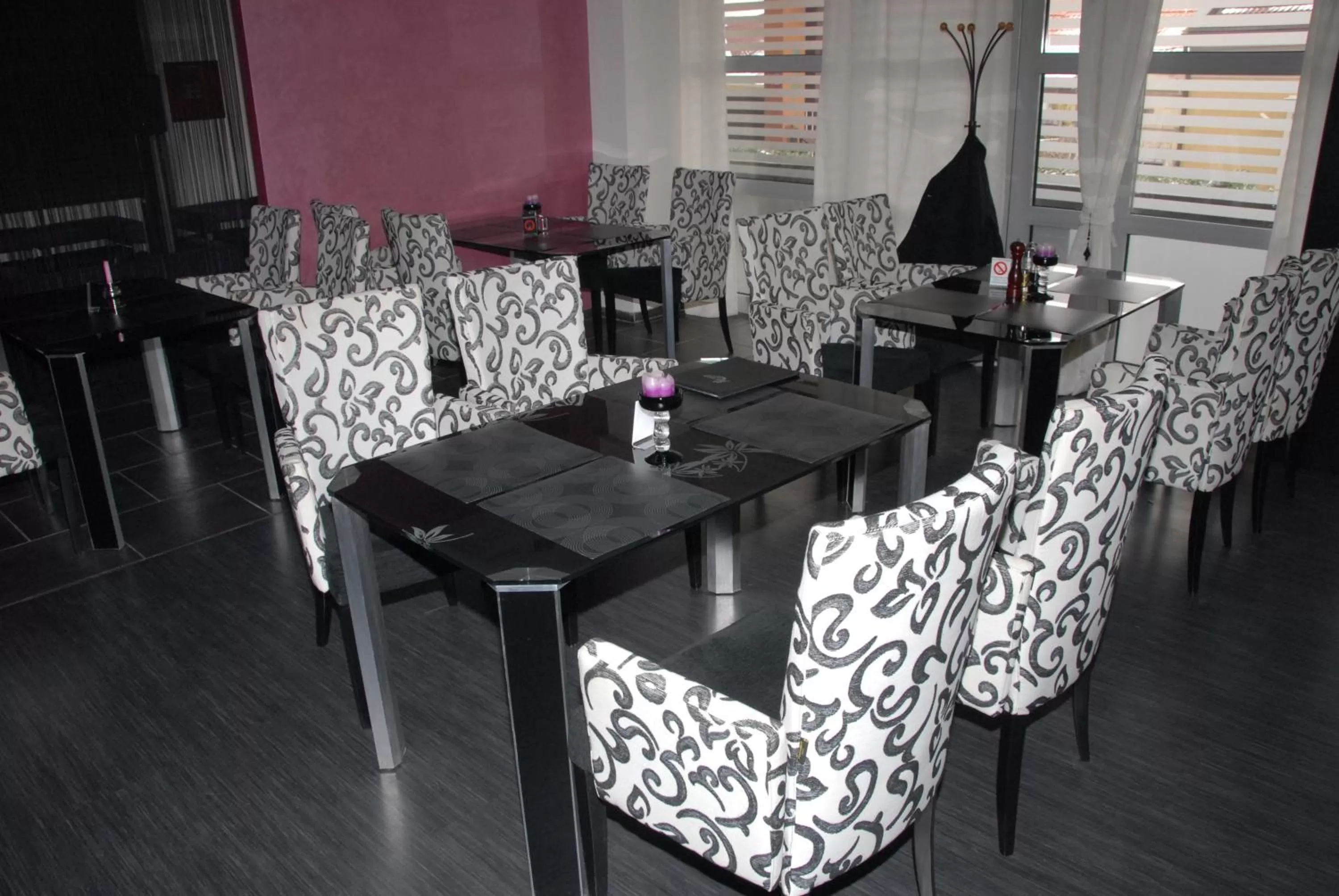 Restaurant/Places to Eat in B&B Rose