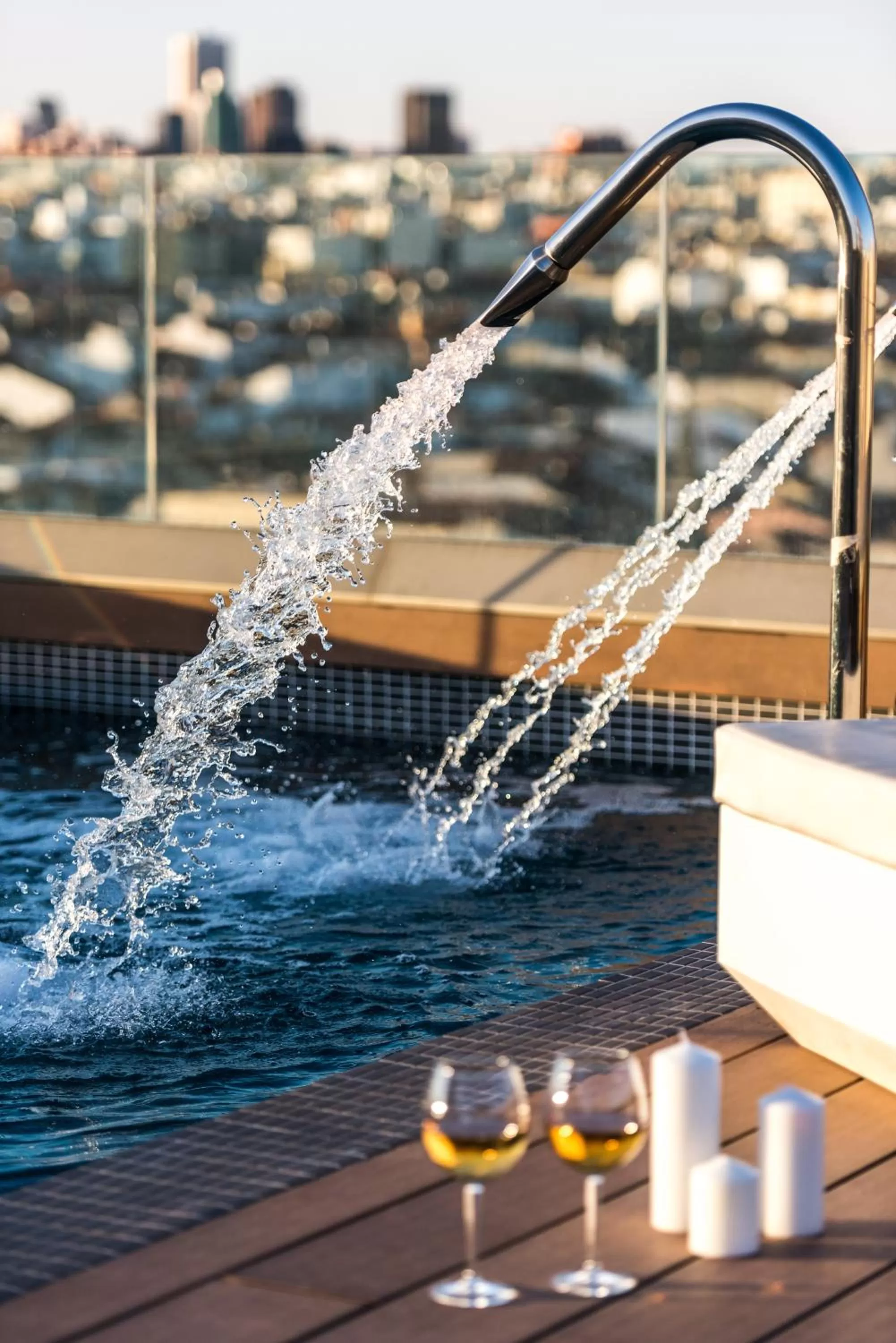 Swimming pool in Gran View Apartments