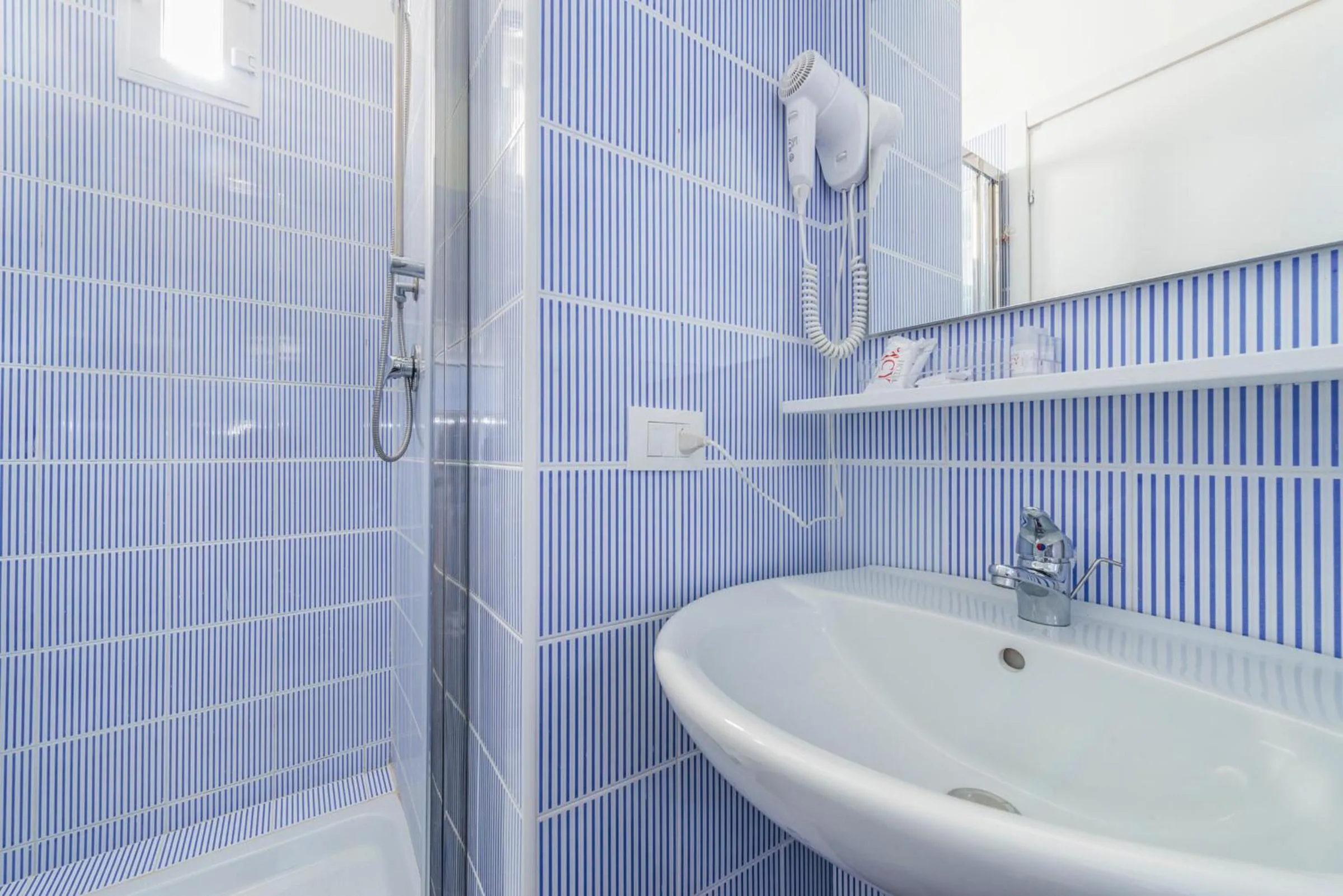 Standard Quadruple Room in Hotel Spicy