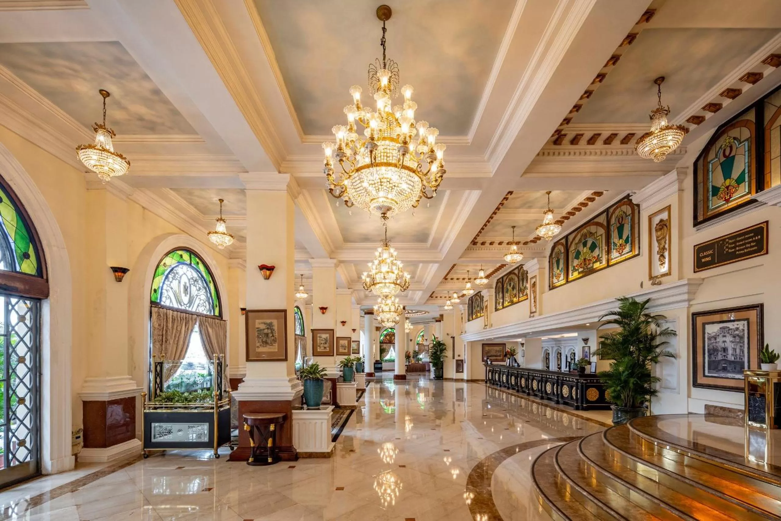Lobby or reception in Hotel Majestic Saigon