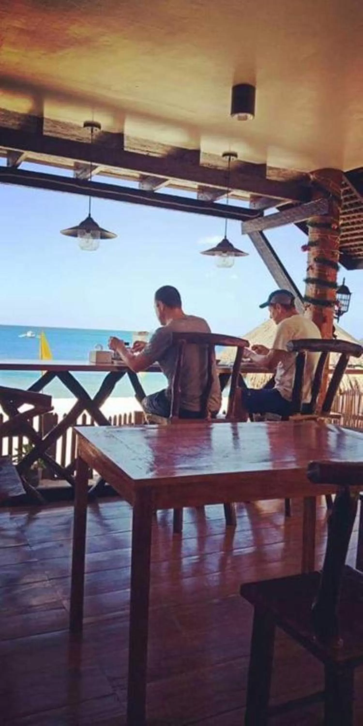 Restaurant/places to eat in Peak View Resort