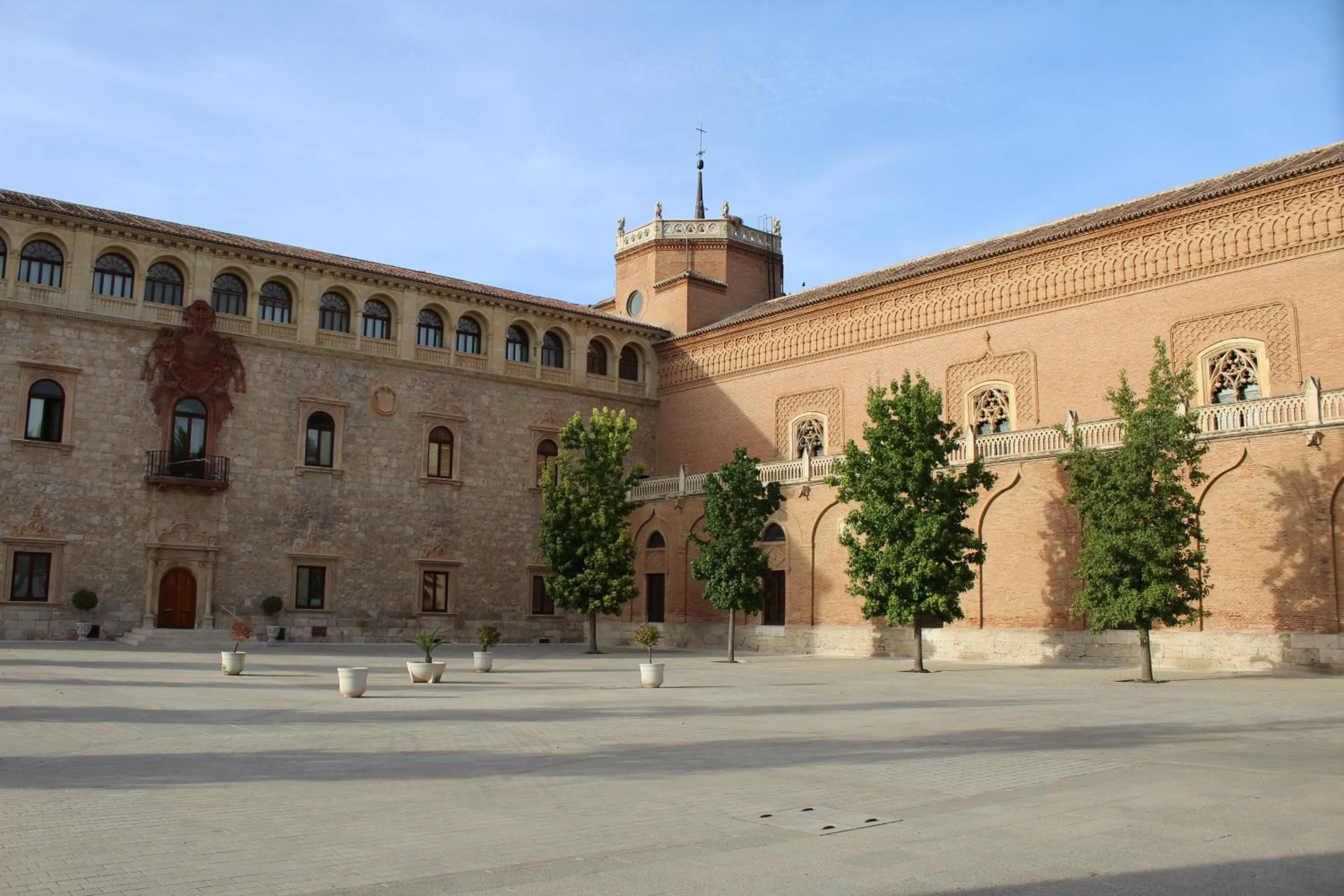 Nearby landmark in Hotel Cuatro Caños