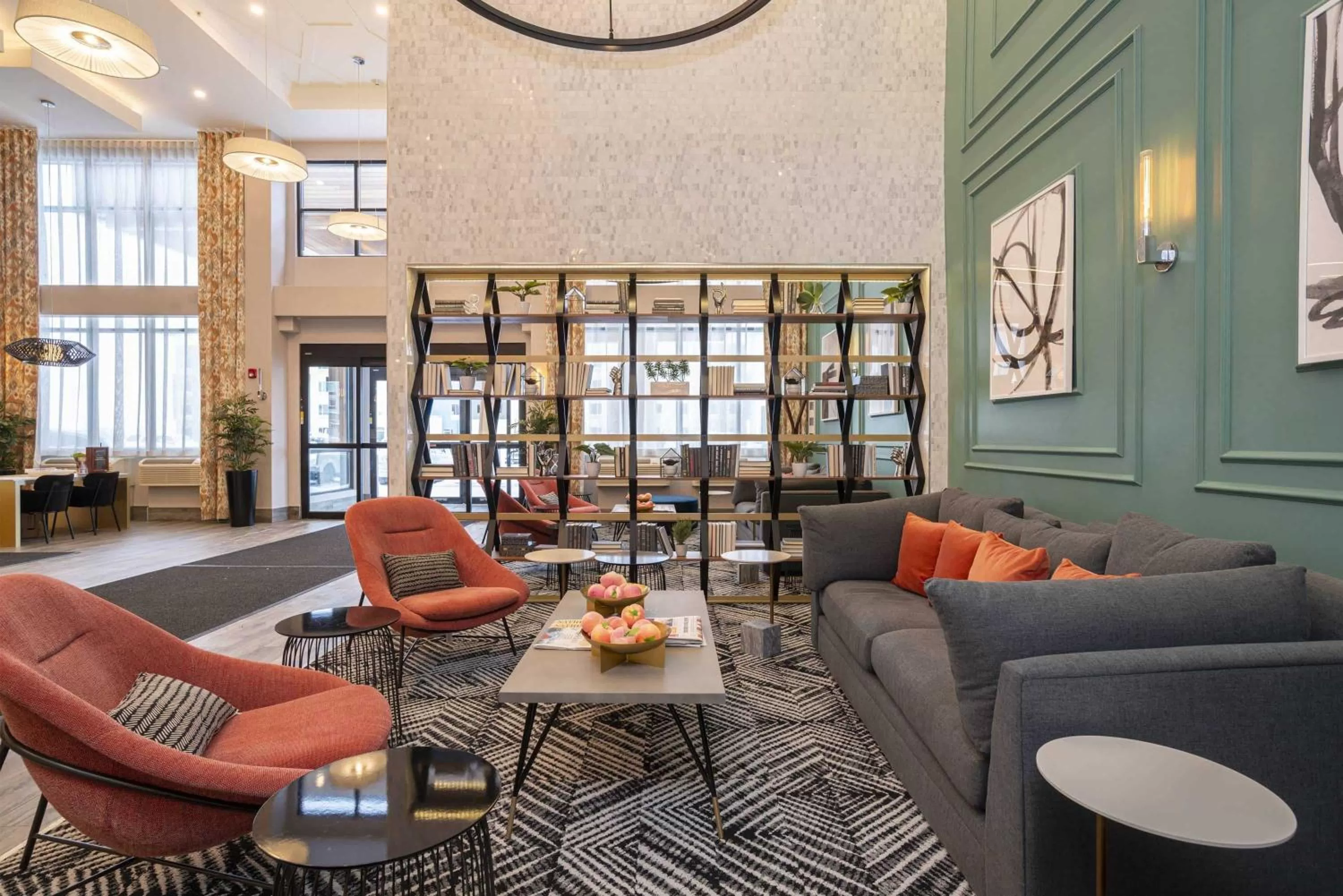 Lobby or reception in Sandman Signature Sherwood Park Hotel