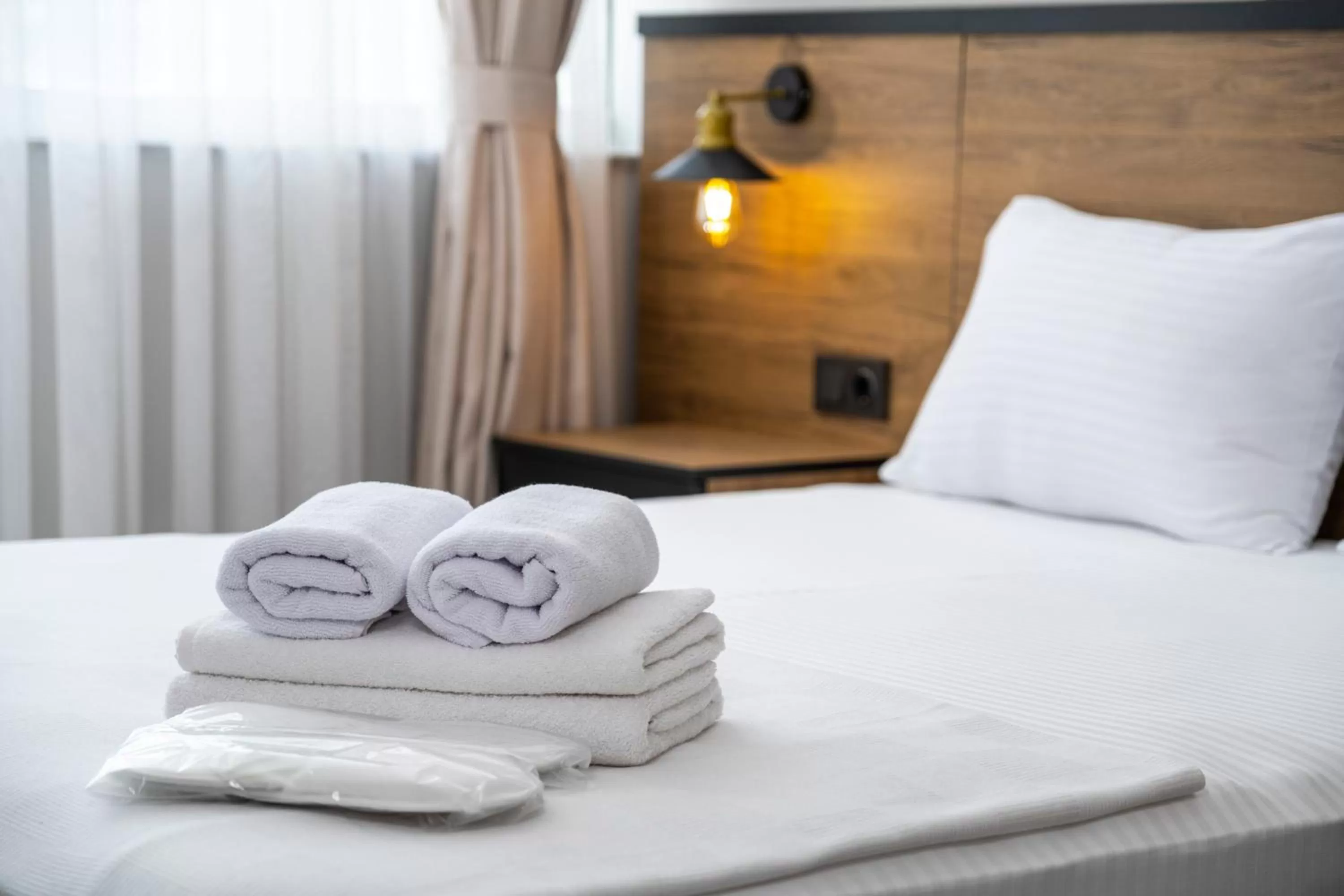 Bedroom, Bed in Comfort Center Suit Hotel