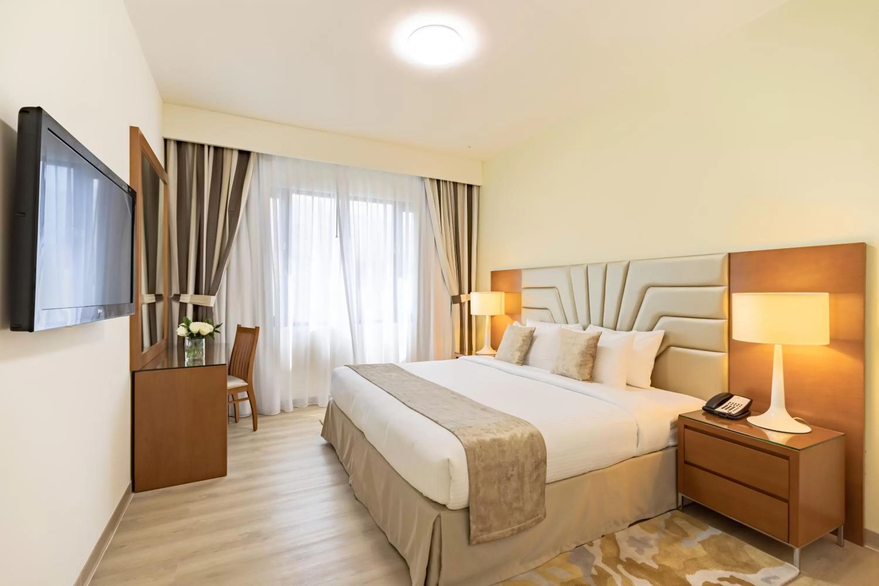 Grand Premier Three-Bedroom - Golden Sands 10 in Golden Sands Hotel Apartments