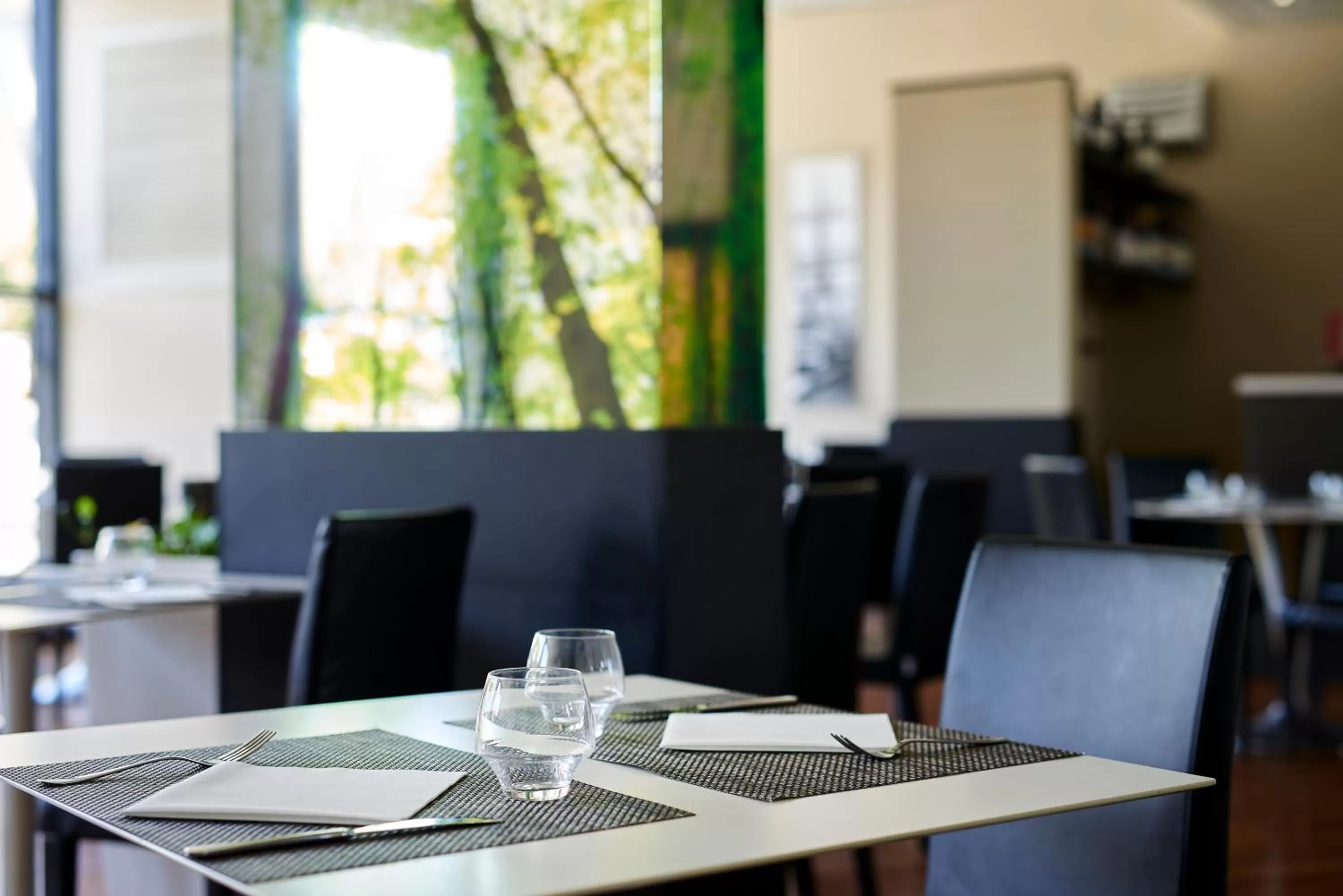 Restaurant/places to eat in Novotel Genova City