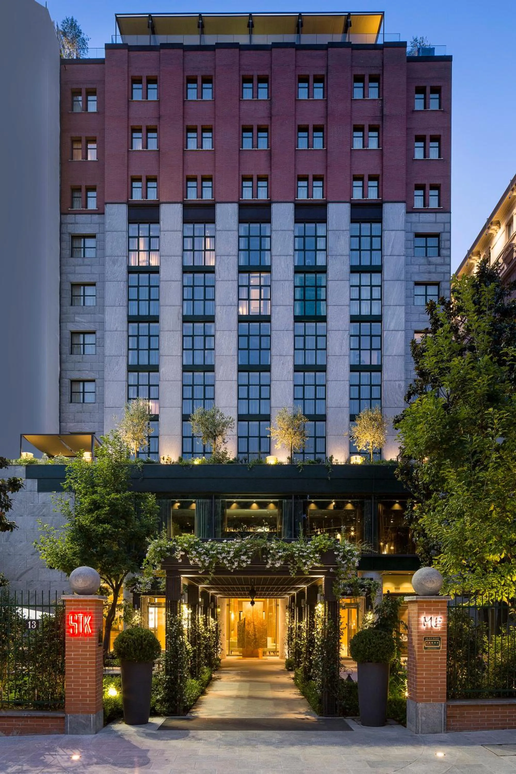 Property building in ME Milan Il Duca