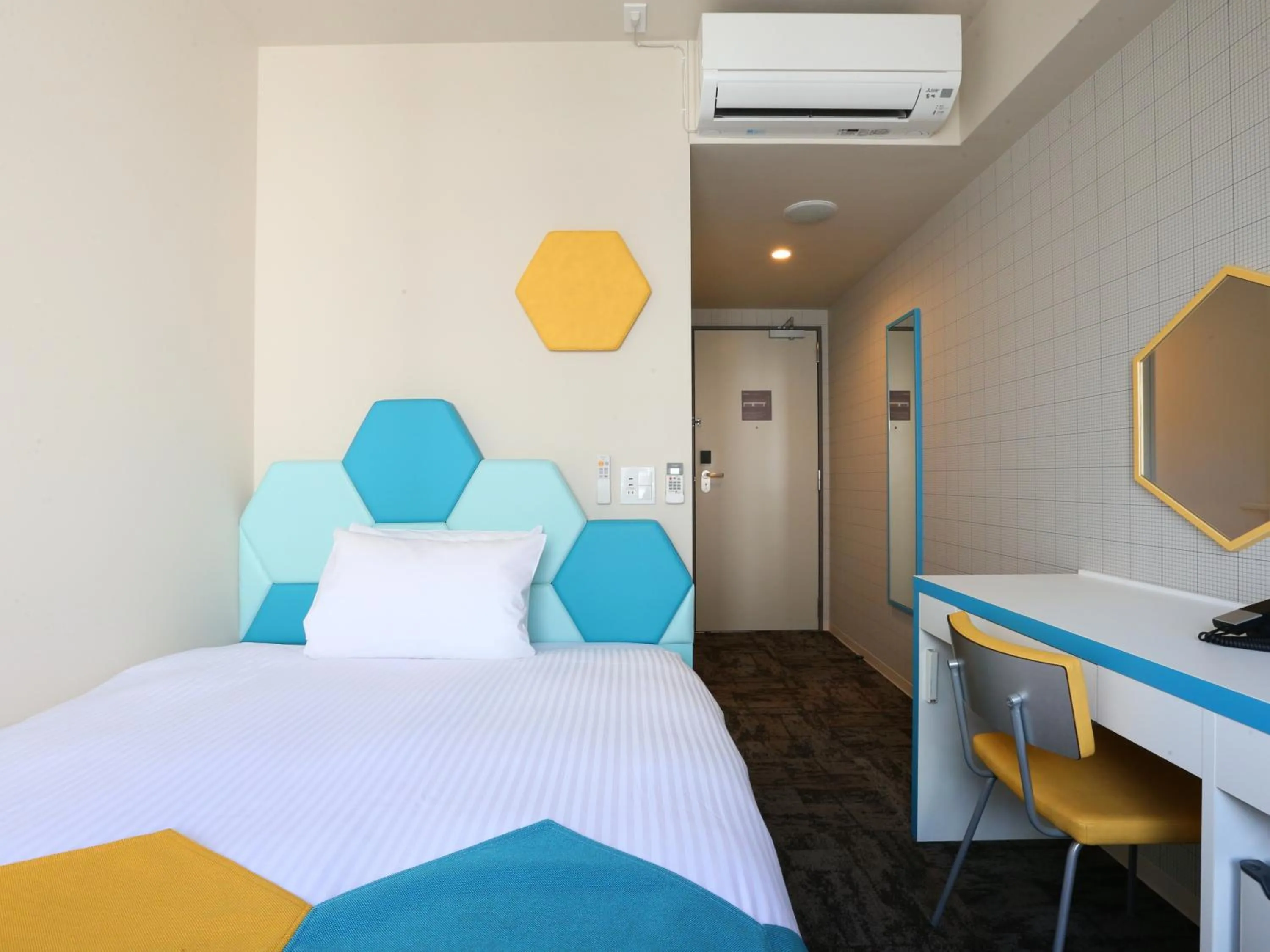 Bed in KOKO HOTEL Higashiosaka - formerly Hotel Wing International Select Higashi Osaka