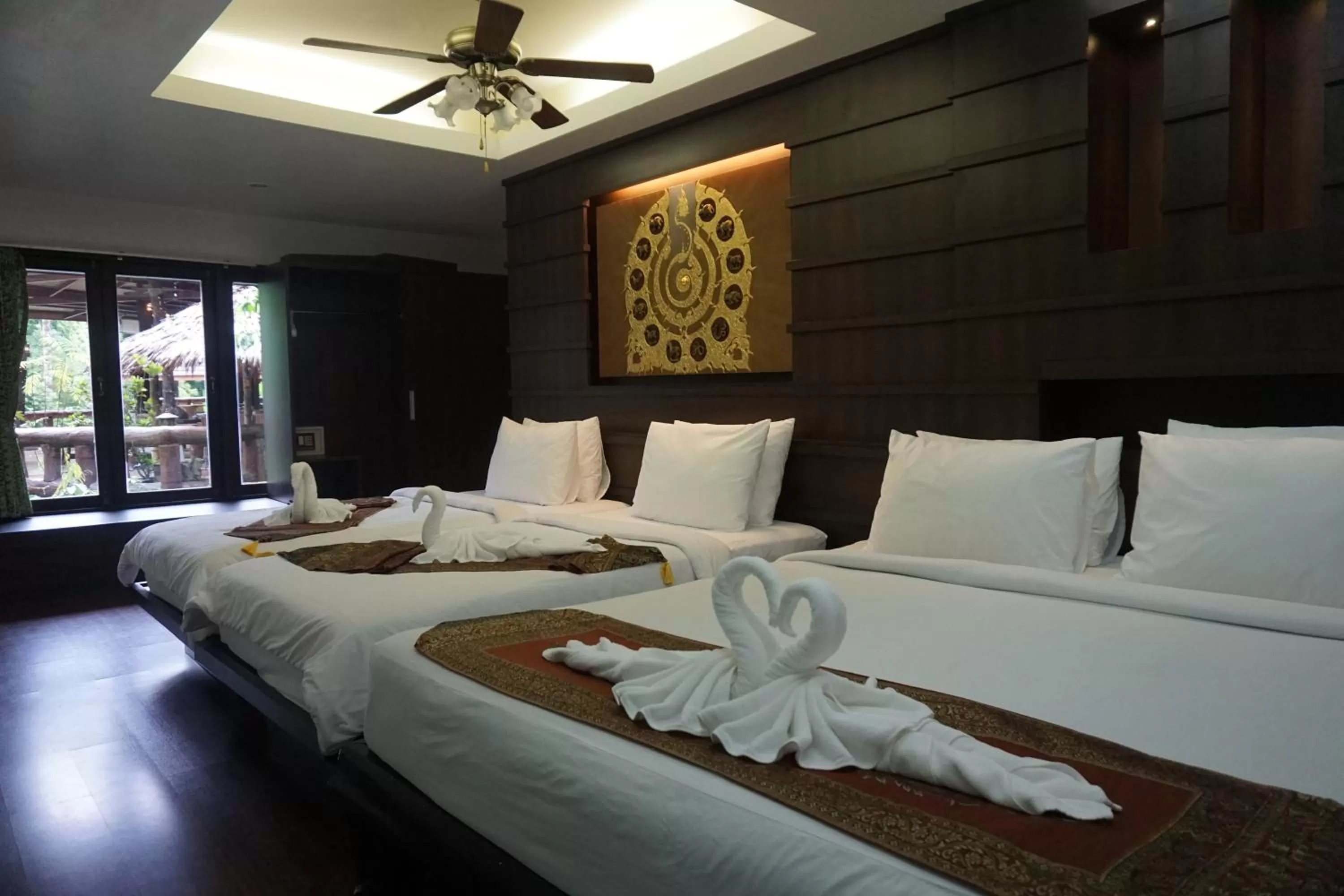 Fauna Family Bungalow in Rock and Tree House Resort