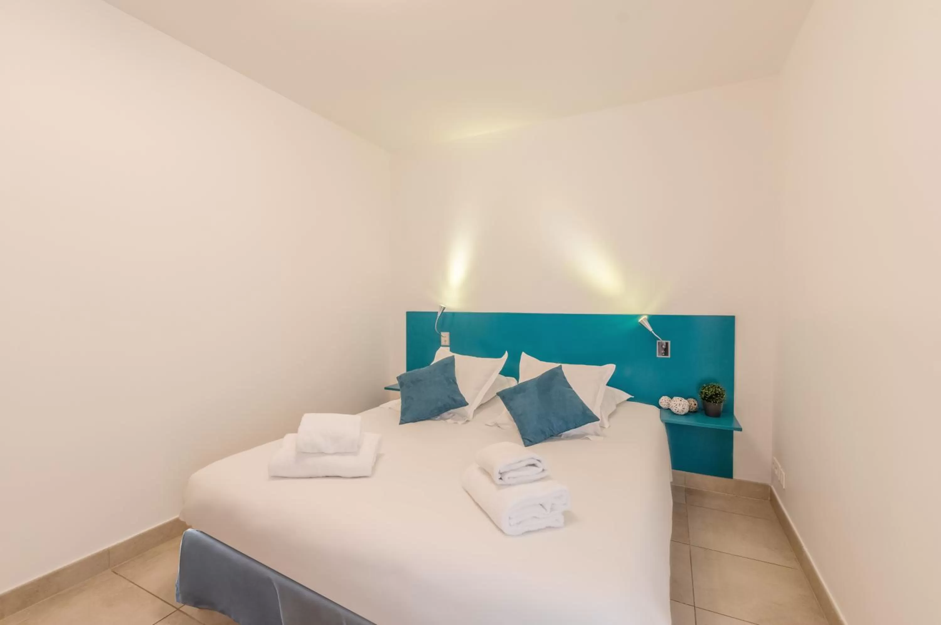 Bed in Résidence Thalacap